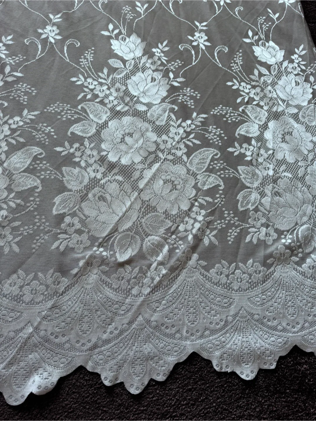 2 - White Floral Lace Curtain Fabric - 3.40m x 2.33m image indicator(3)