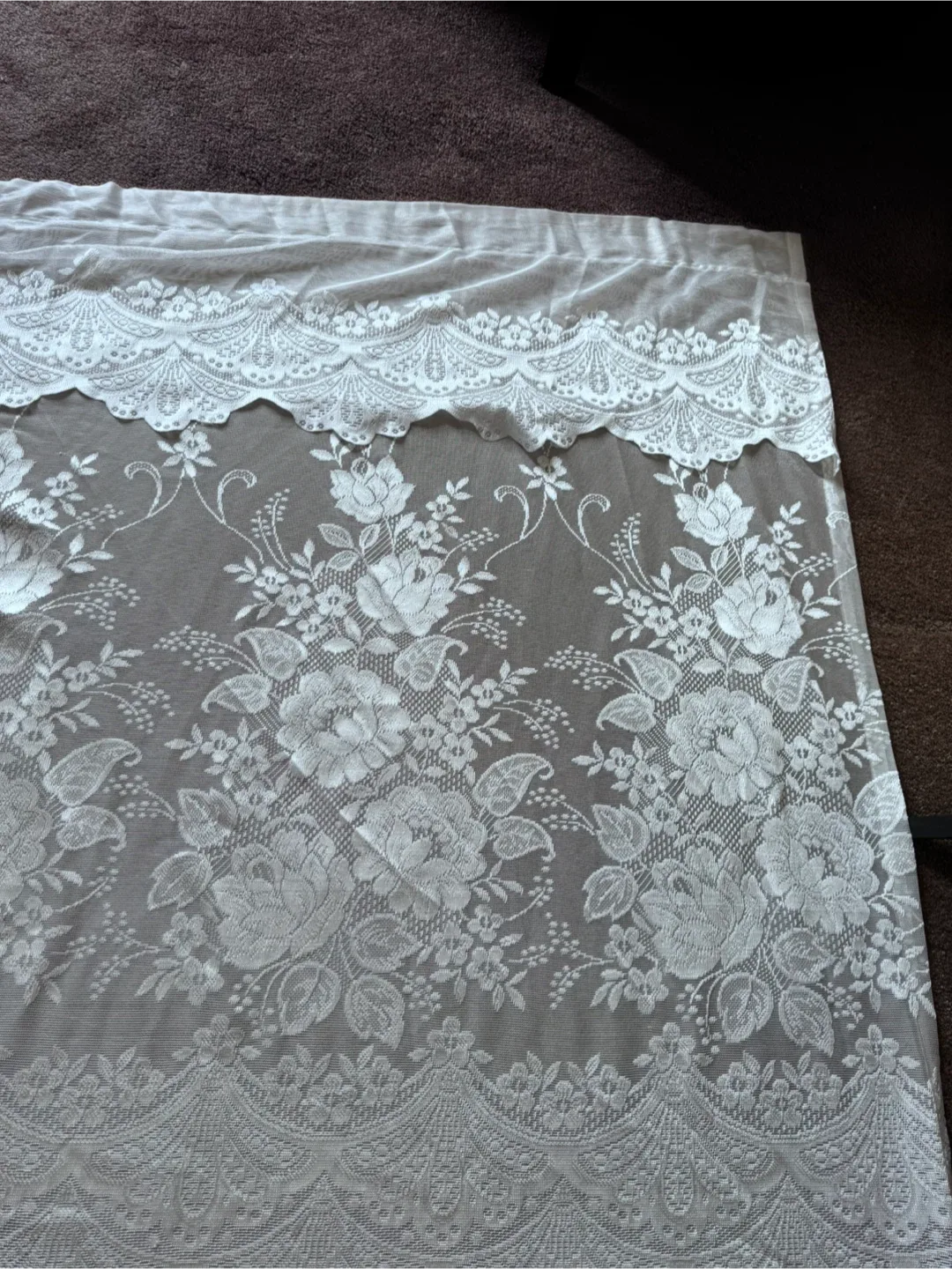 2 - White Floral Lace Curtain Fabric - 3.40m x 2.33m image indicator(2)