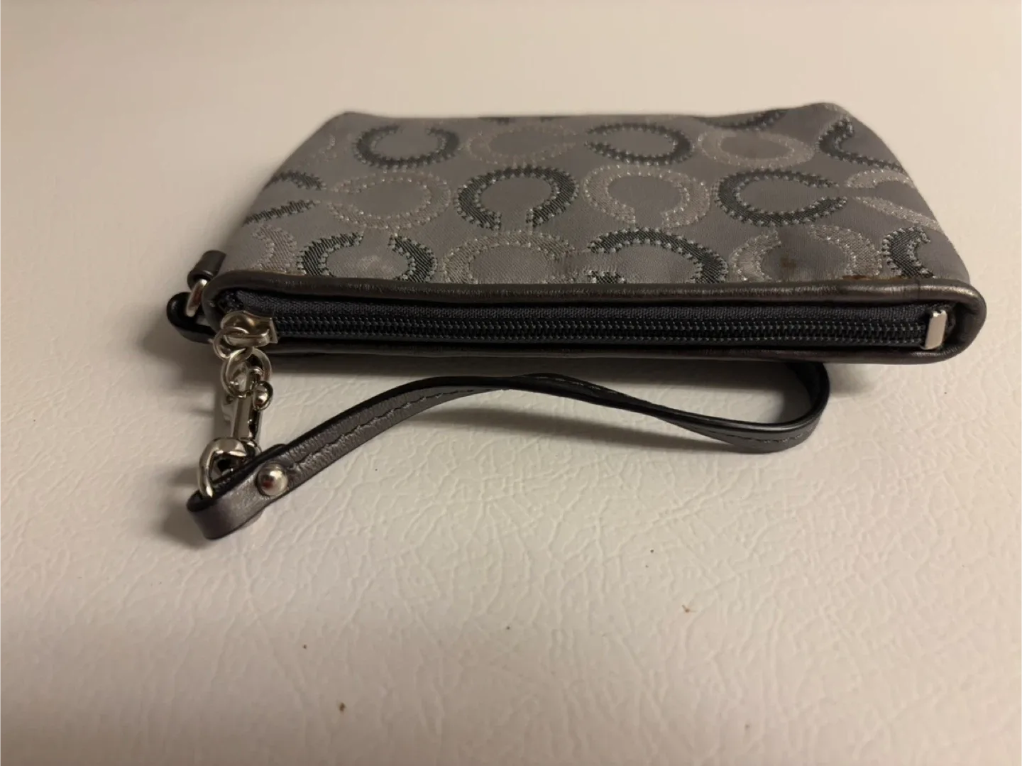 Coach Wristlet Purse image indicator(6)
