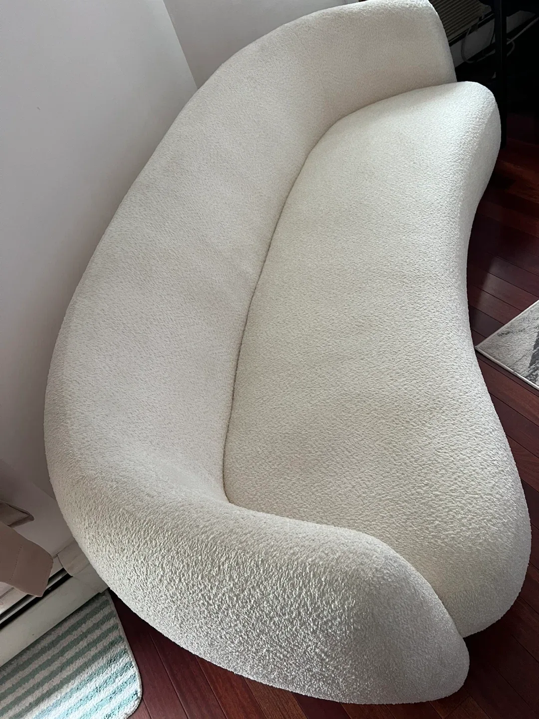 ROXBURGH CURVED BOUCLE SOFA 90" image indicator(3)