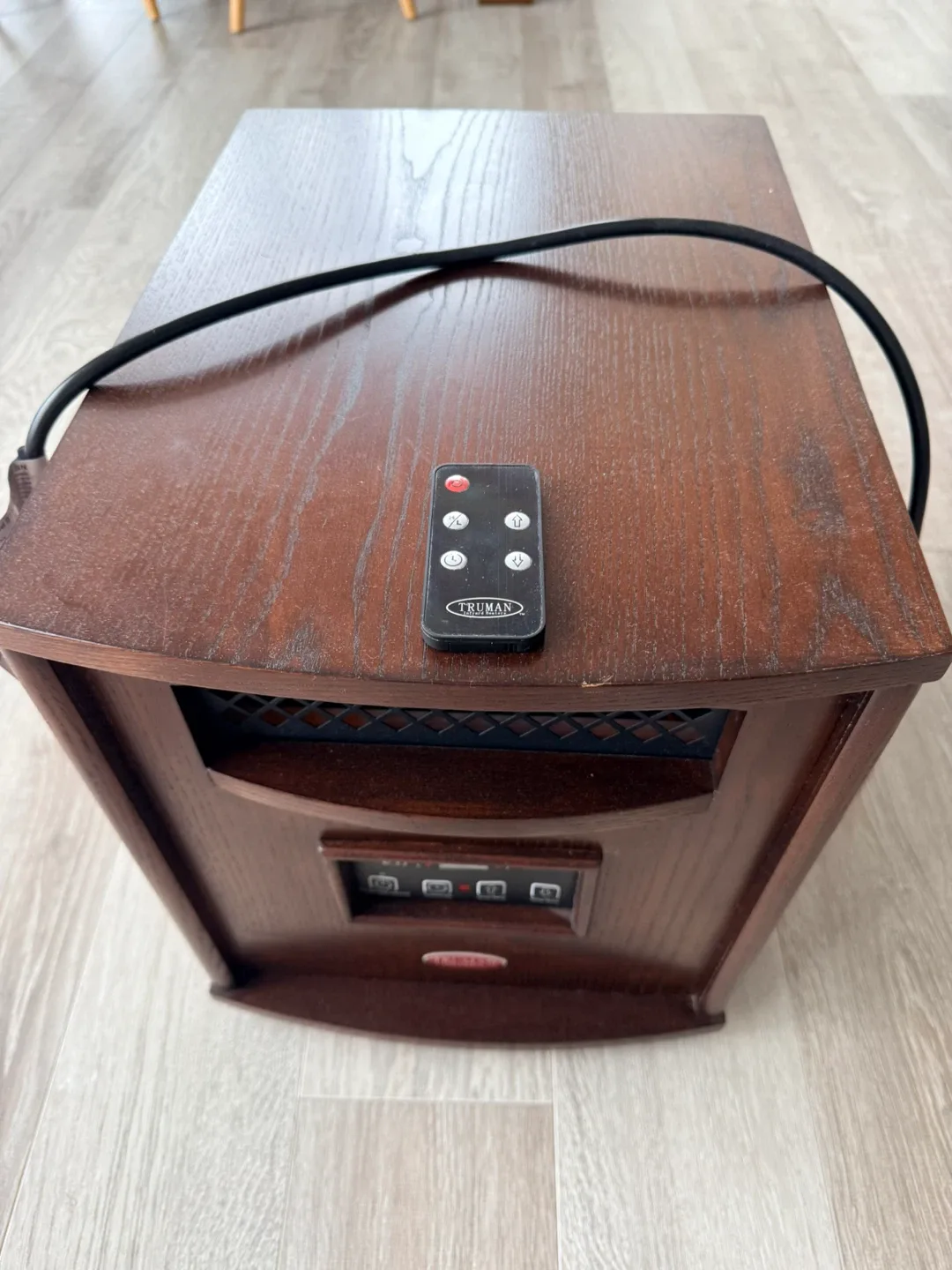 $20 Truman Infrared Heater with Remote image indicator(2)