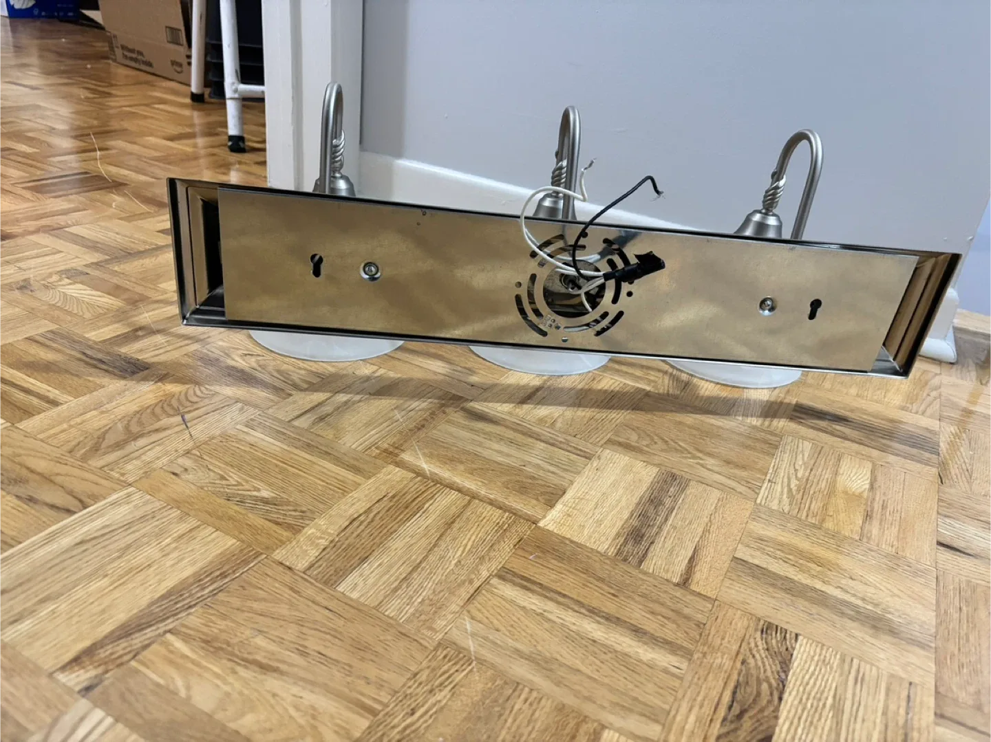 Bathroom Vanity Light Fixture image indicator(2)