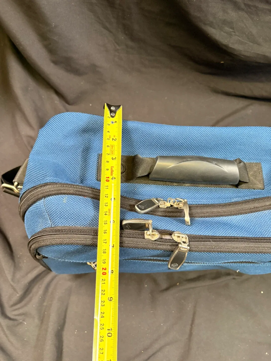 Skyway Blue Carry-On Bag image indicator(6)