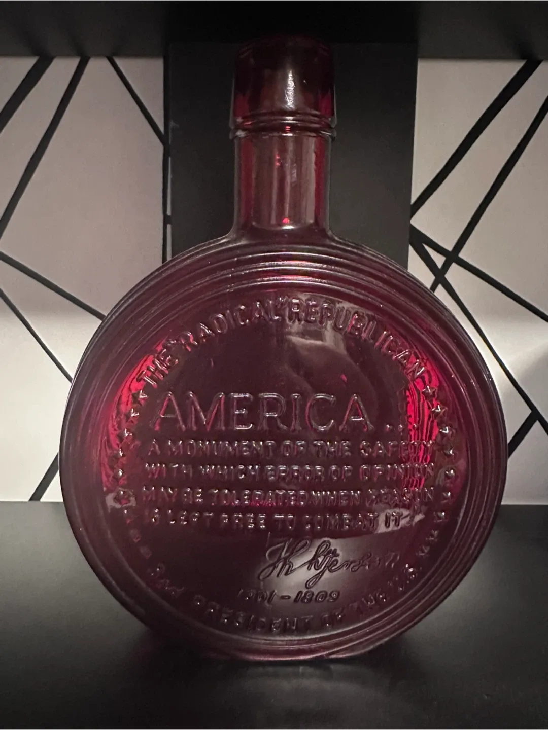 Wheaton Presidential Collectable Bottles image indicator(5)