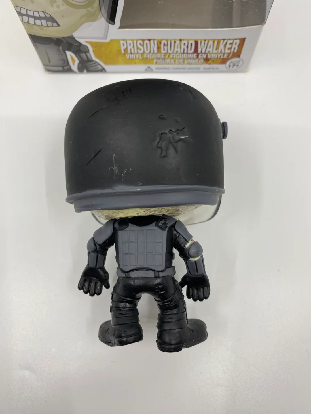 Funko Pop The Walking Dead Prison Guard Walker #68 image indicator(3)