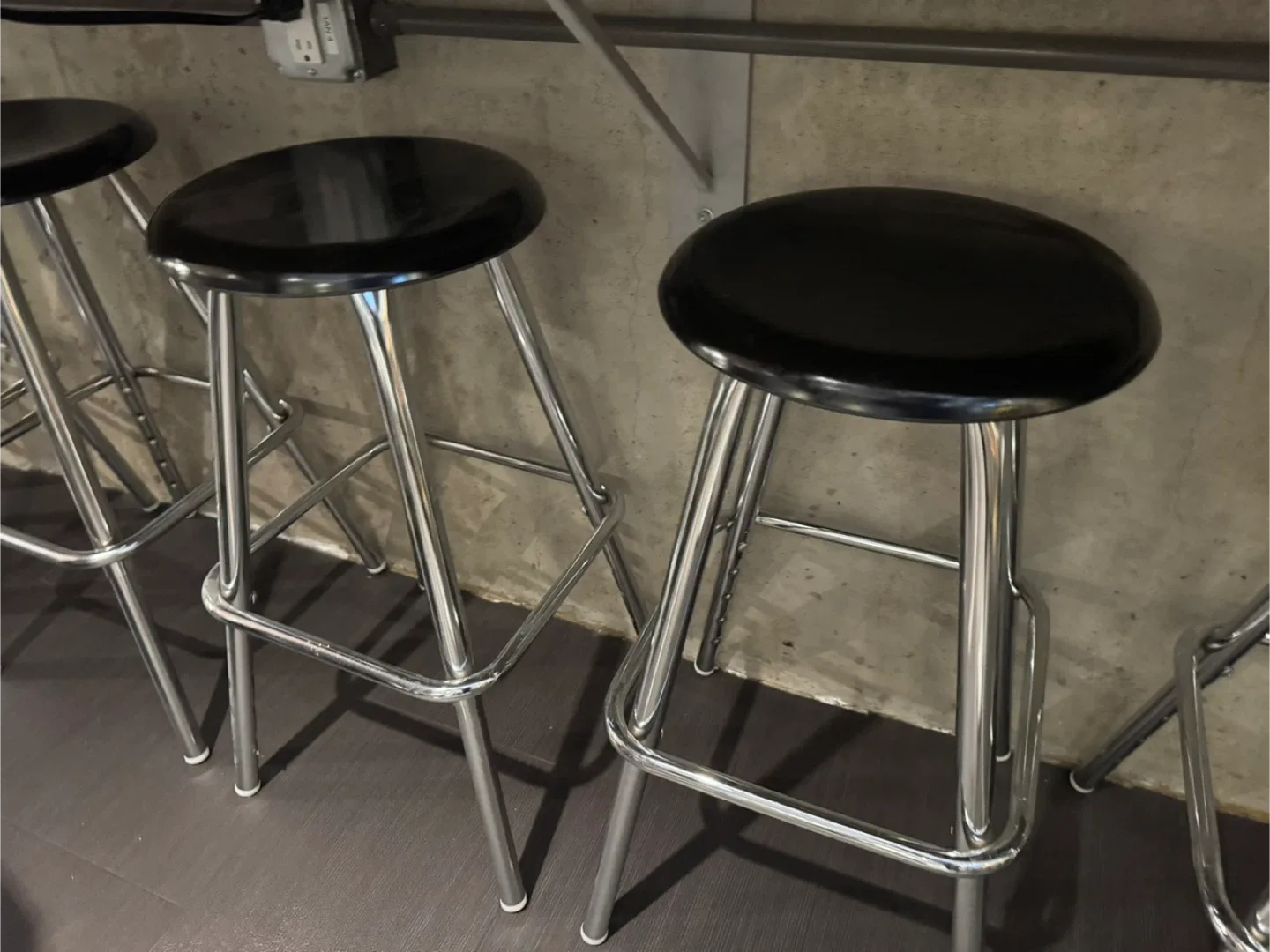 5 Bar Stools - Black & Chrome