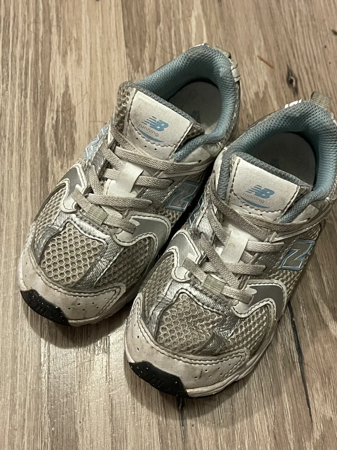 Boys sneakers image indicator(4)