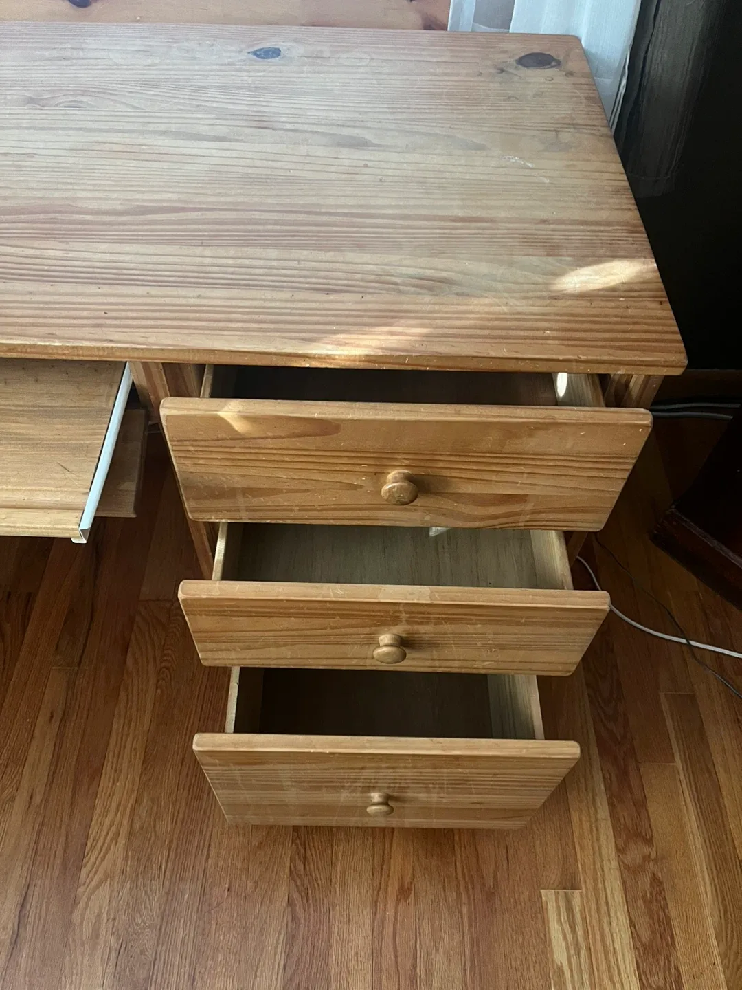 Wooden Desk with Drawers and Chair image indicator(4)