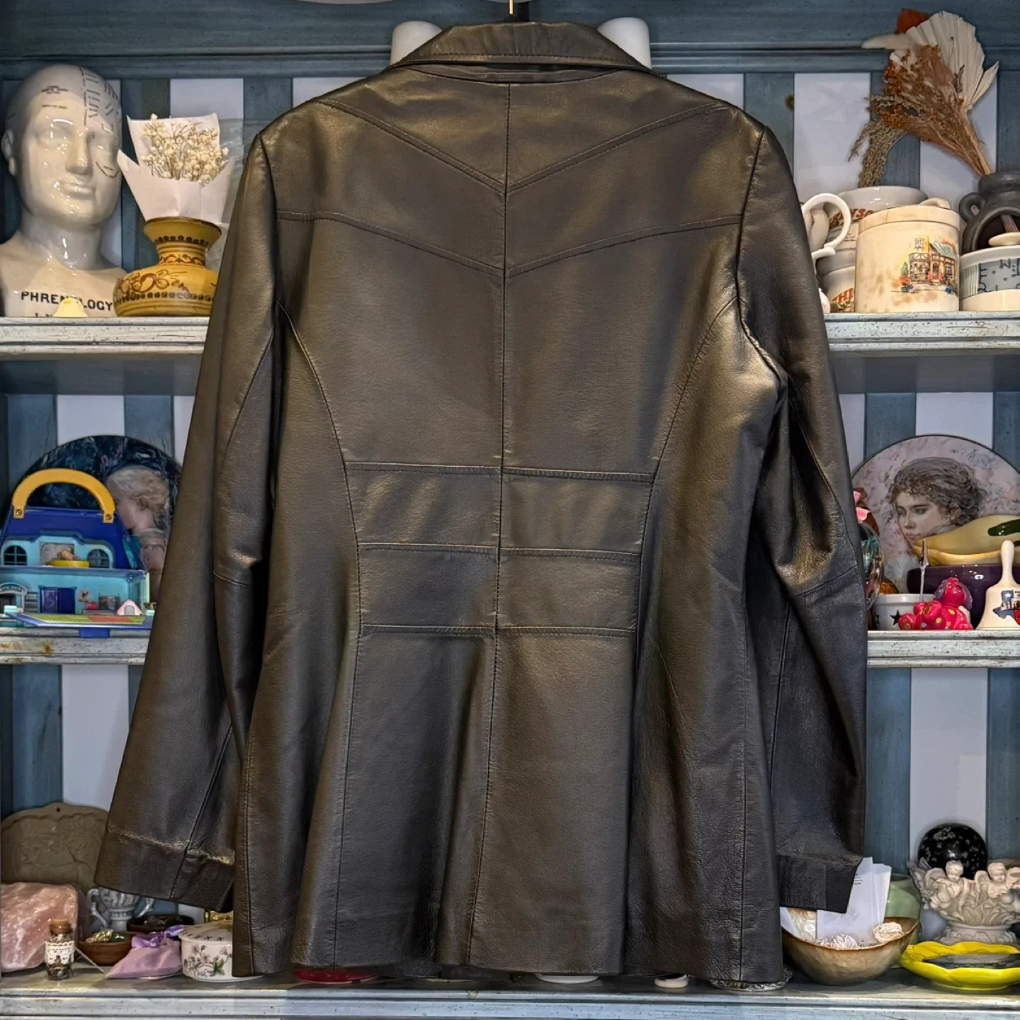 Danier Black Leather Jacket Size S image indicator(2)