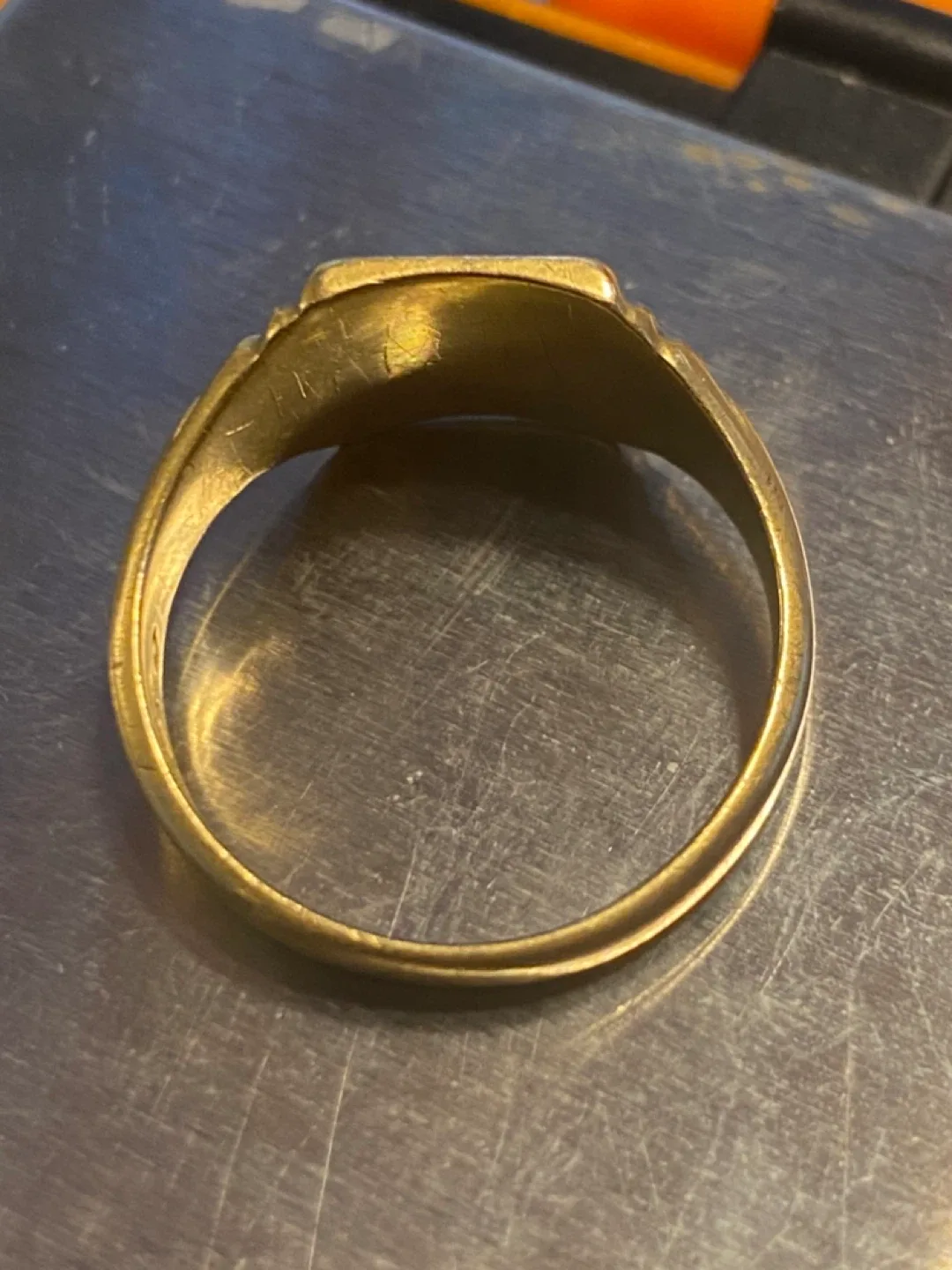 Gold 18k Ring - sz 10.5 - 7.58 g image indicator(2)