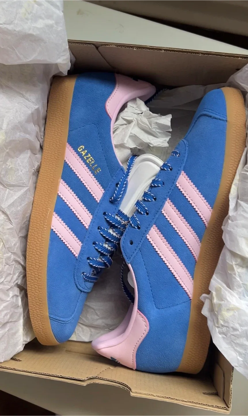 Adidas Women's Gazelle Sneakers - Blue/Pink image indicator(5)