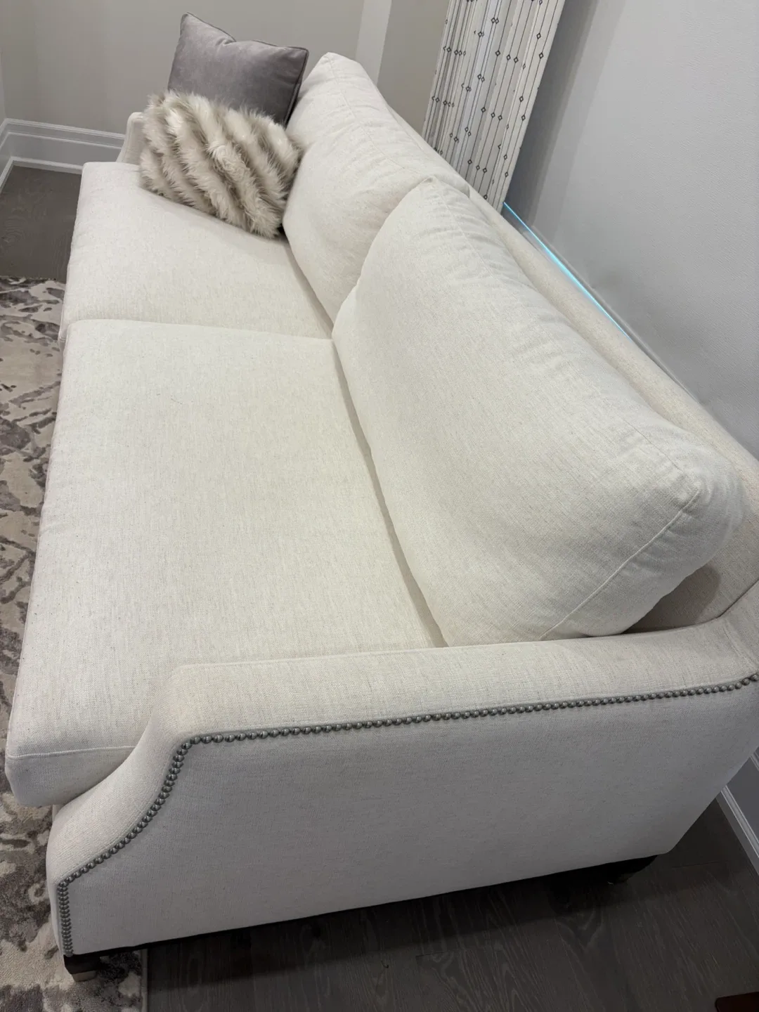 Comfortable Cream Sofa Canadian made image indicator(3)