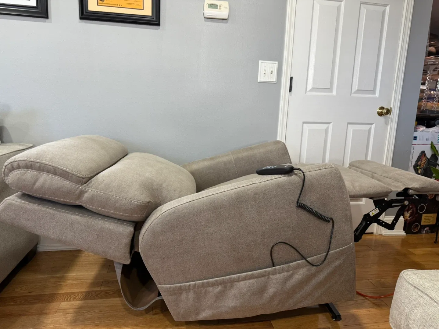 Alfred Heated Recliner Lift Chair with Power Headrest image indicator(5)