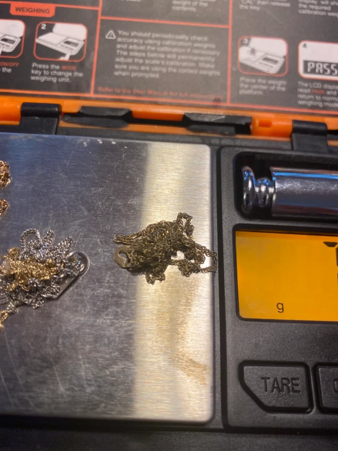 Gold 9/10k Chains - 7.7g image indicator(4)