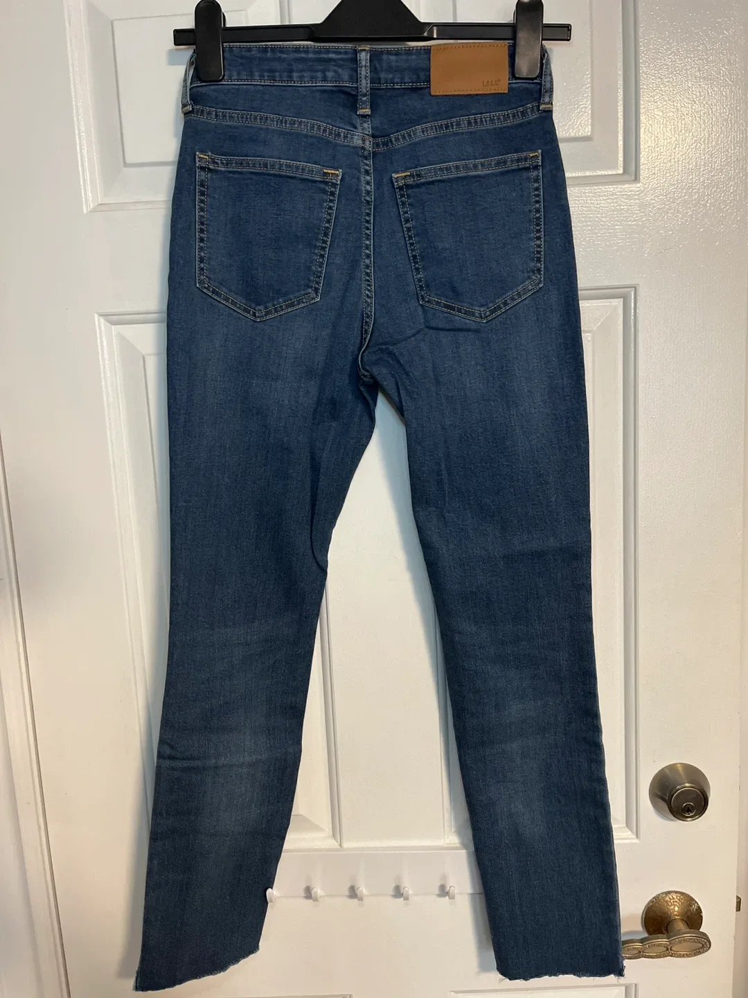 H&M L.O.G.G. Jeans - Size 6 image indicator(3)