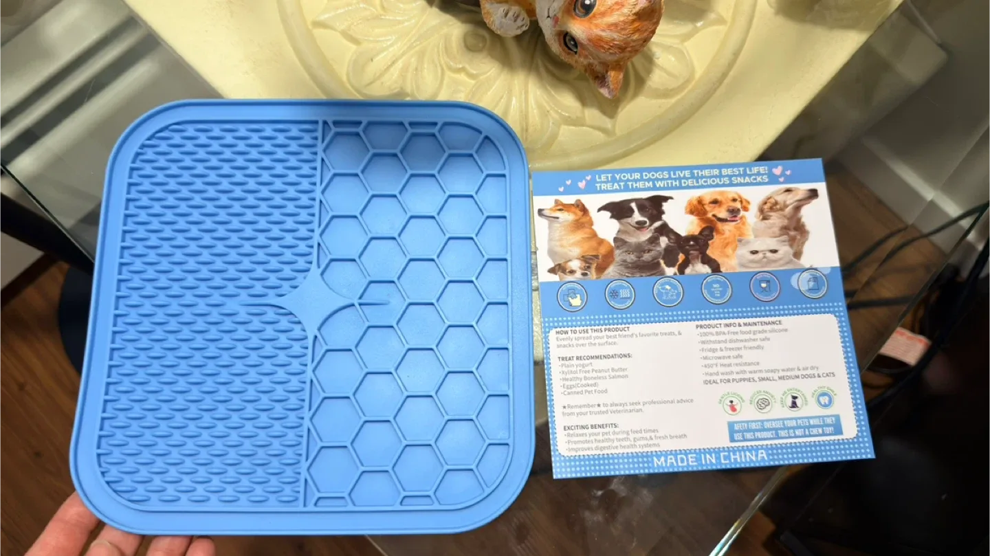 NEW Dog Lick Mat - Slow Feeder Treat Dispenser image indicator(5)