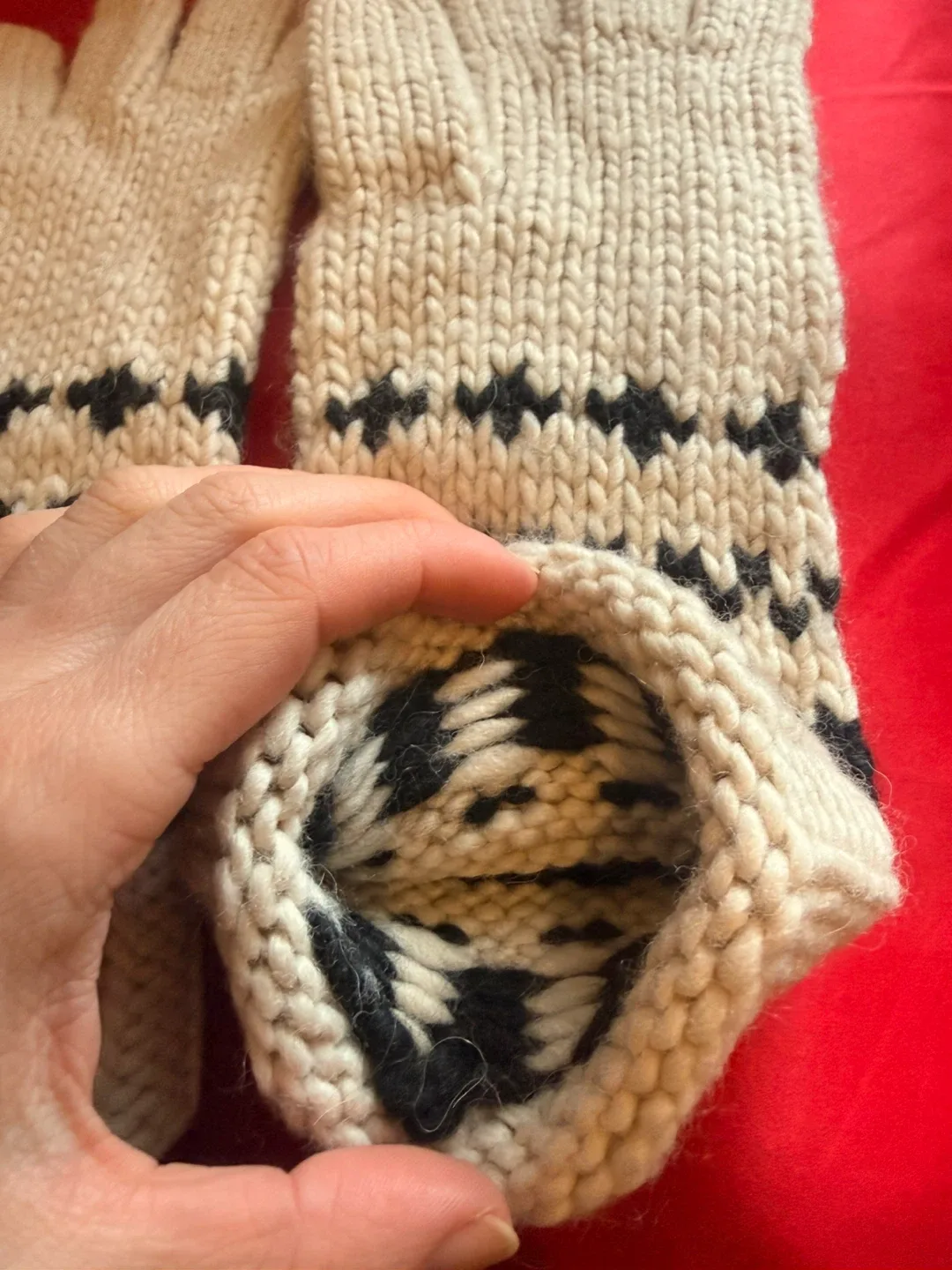 Wool Gloves - Cream & Black image indicator(3)