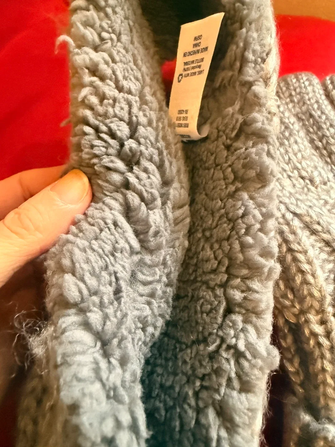 Gray Knit Gloves & hat image indicator(2)