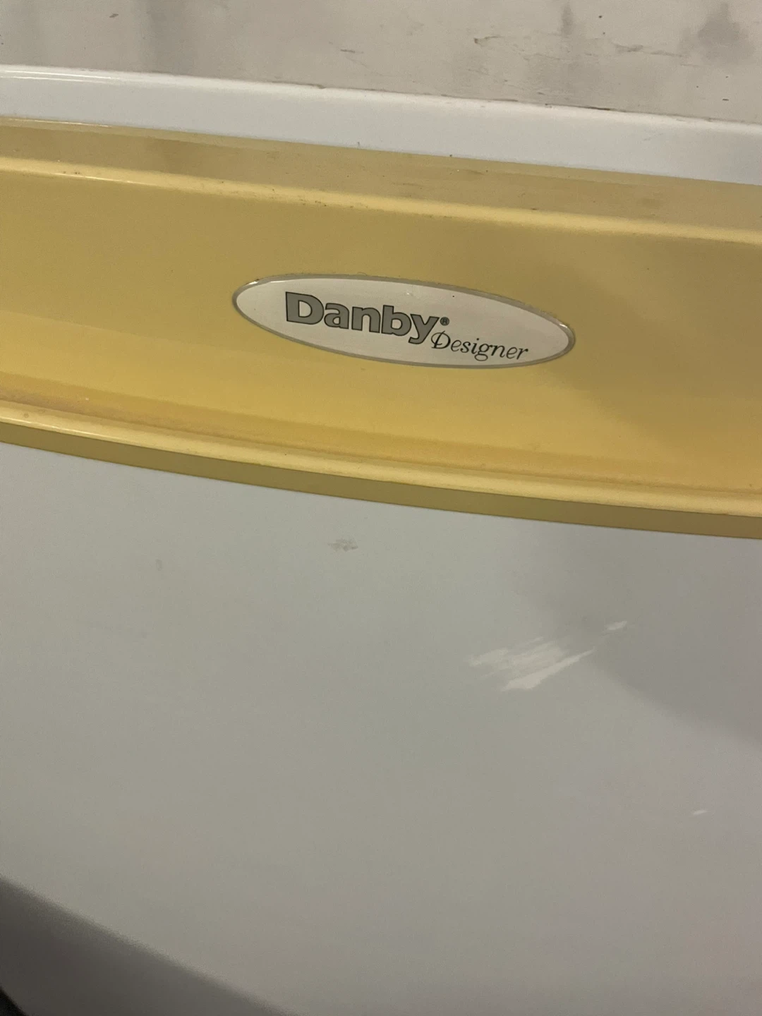 Danby Designer Mini Fridge - photo 4