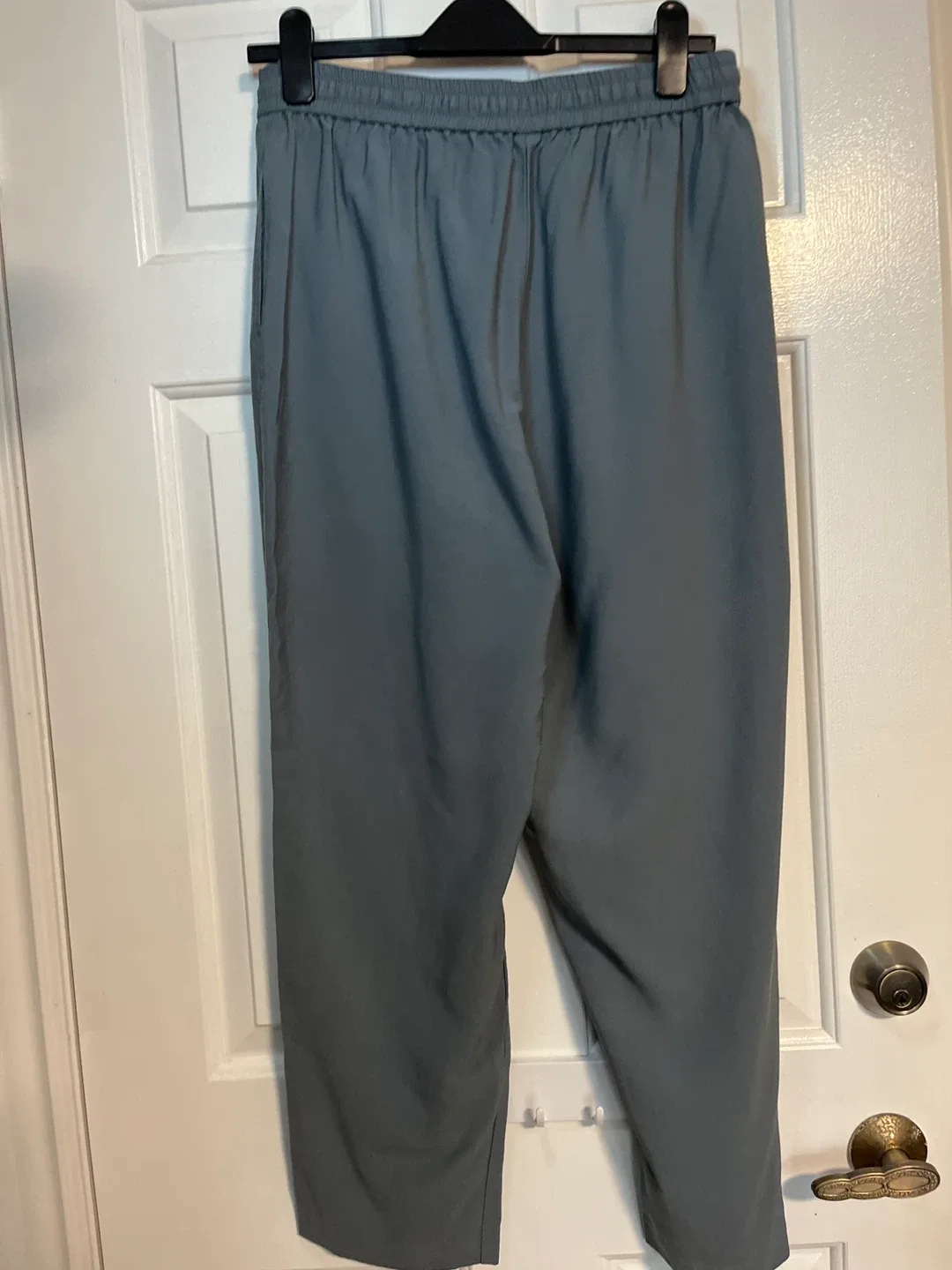 Uniqlo Relaxed  Pants - Size M image indicator(2)