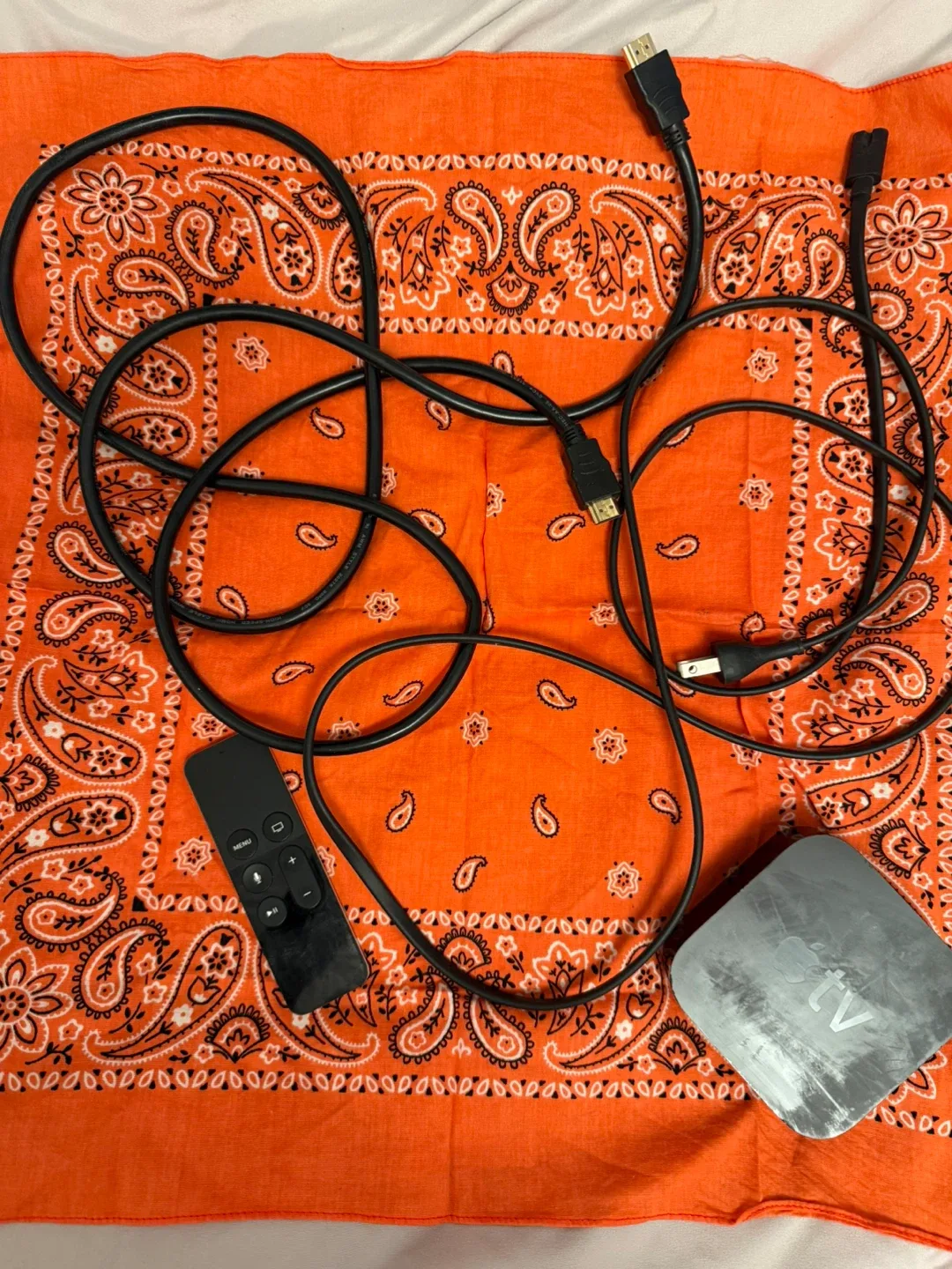 Apple TV {3rd generation) image indicator(5)