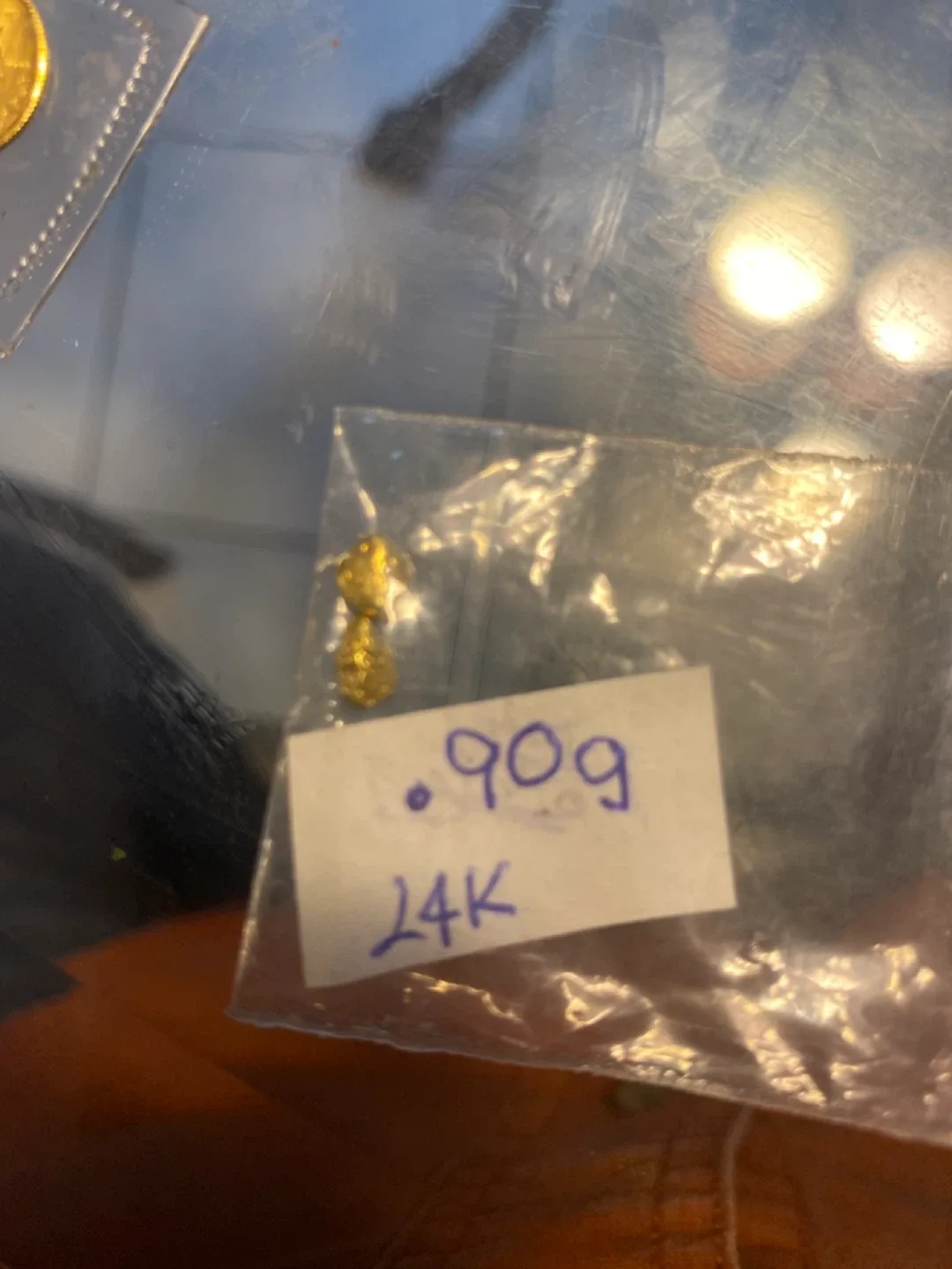 Gold 24k Bullion - Maple Leaf Coin, Bars and nuggets image indicator(4)