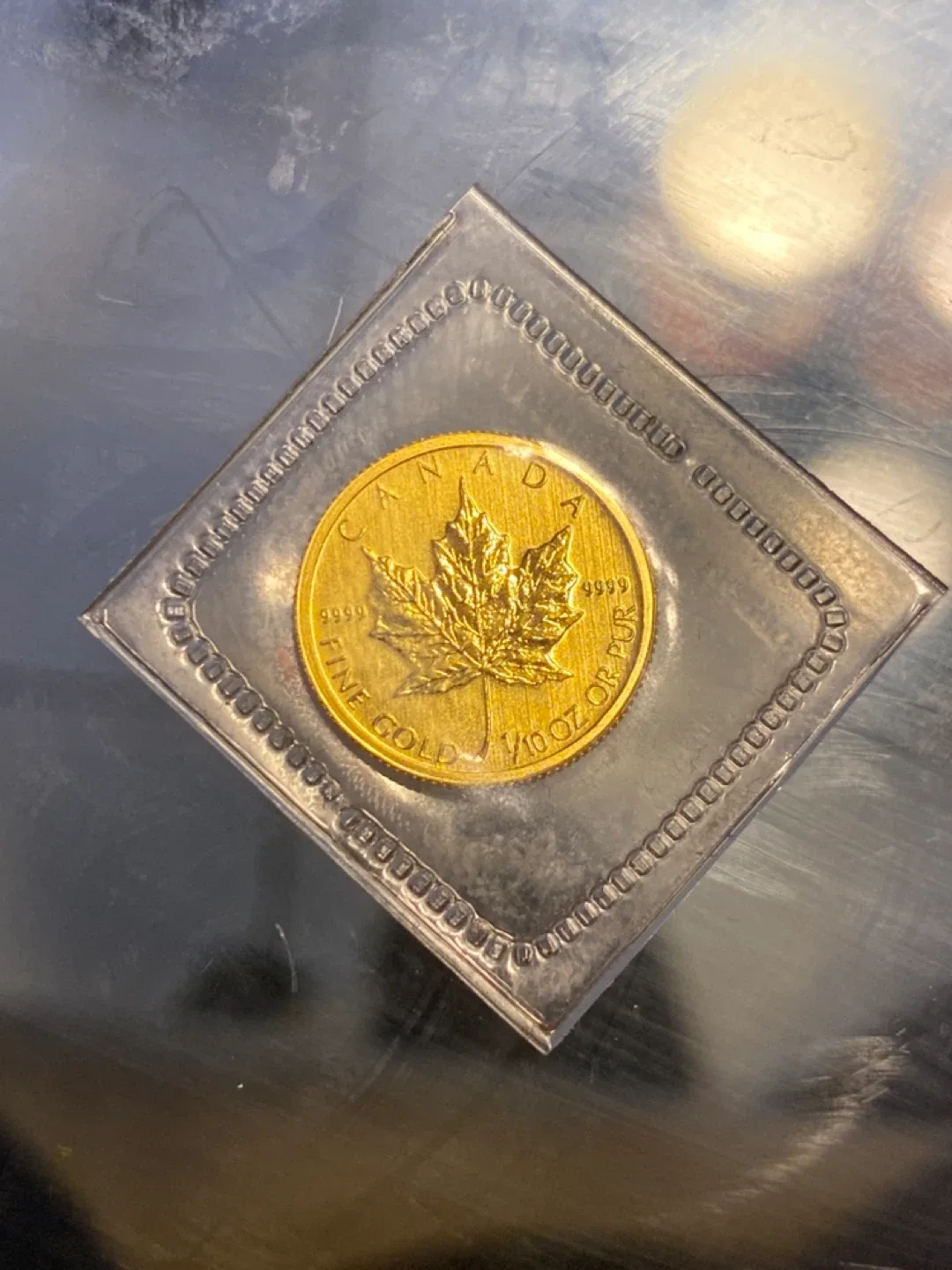 Gold 24k Bullion - Maple Leaf Coin, Bars and nuggets image indicator(2)