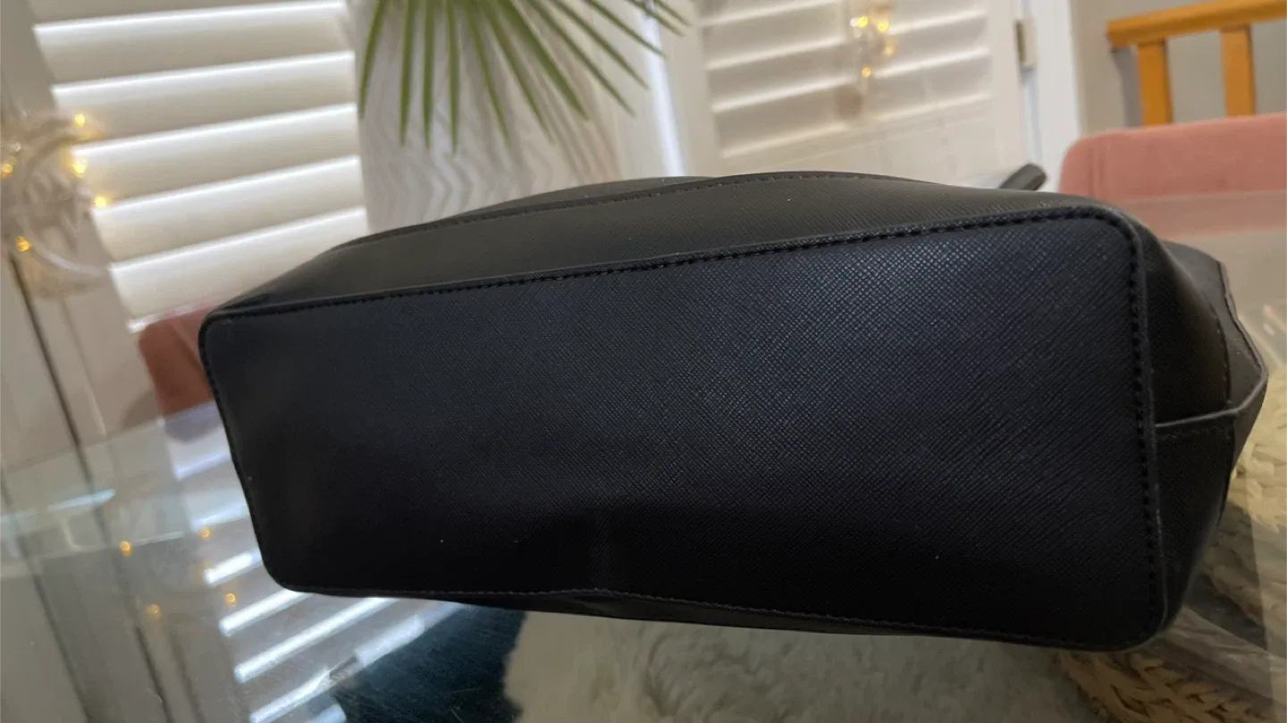 Kate Spade Black Glitter Tote Bag image indicator(4)