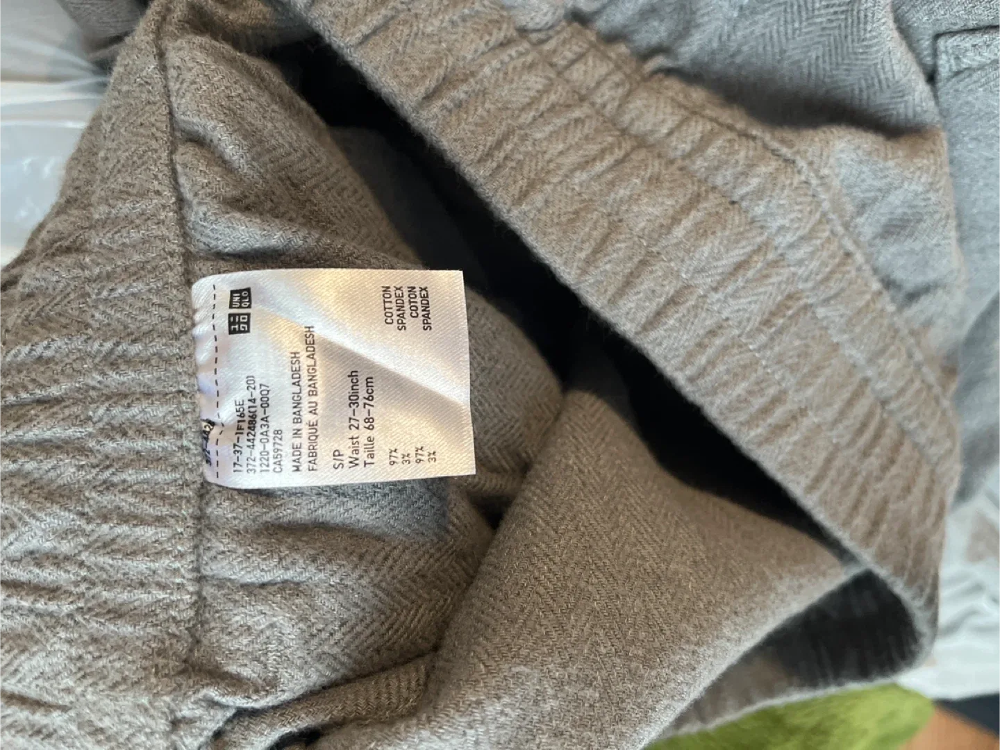 Uniqlo Relax Pants, Size S-M runs large image indicator(4)