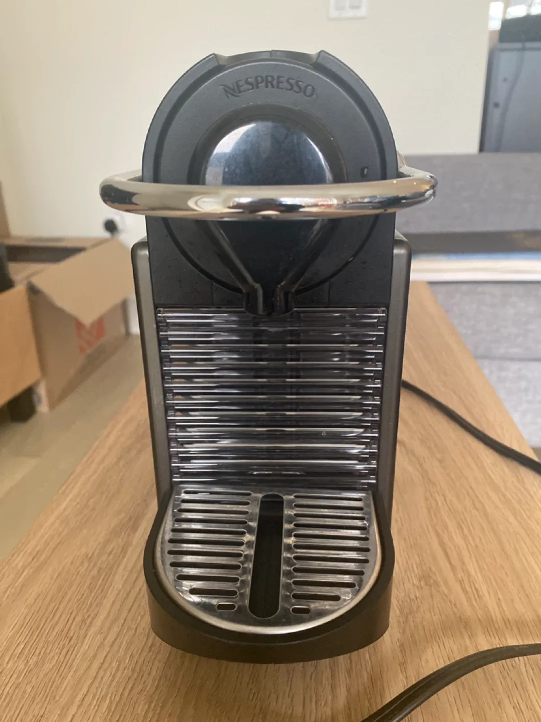 Nespresso Essenza Mini Coffee Machine image indicator(2)