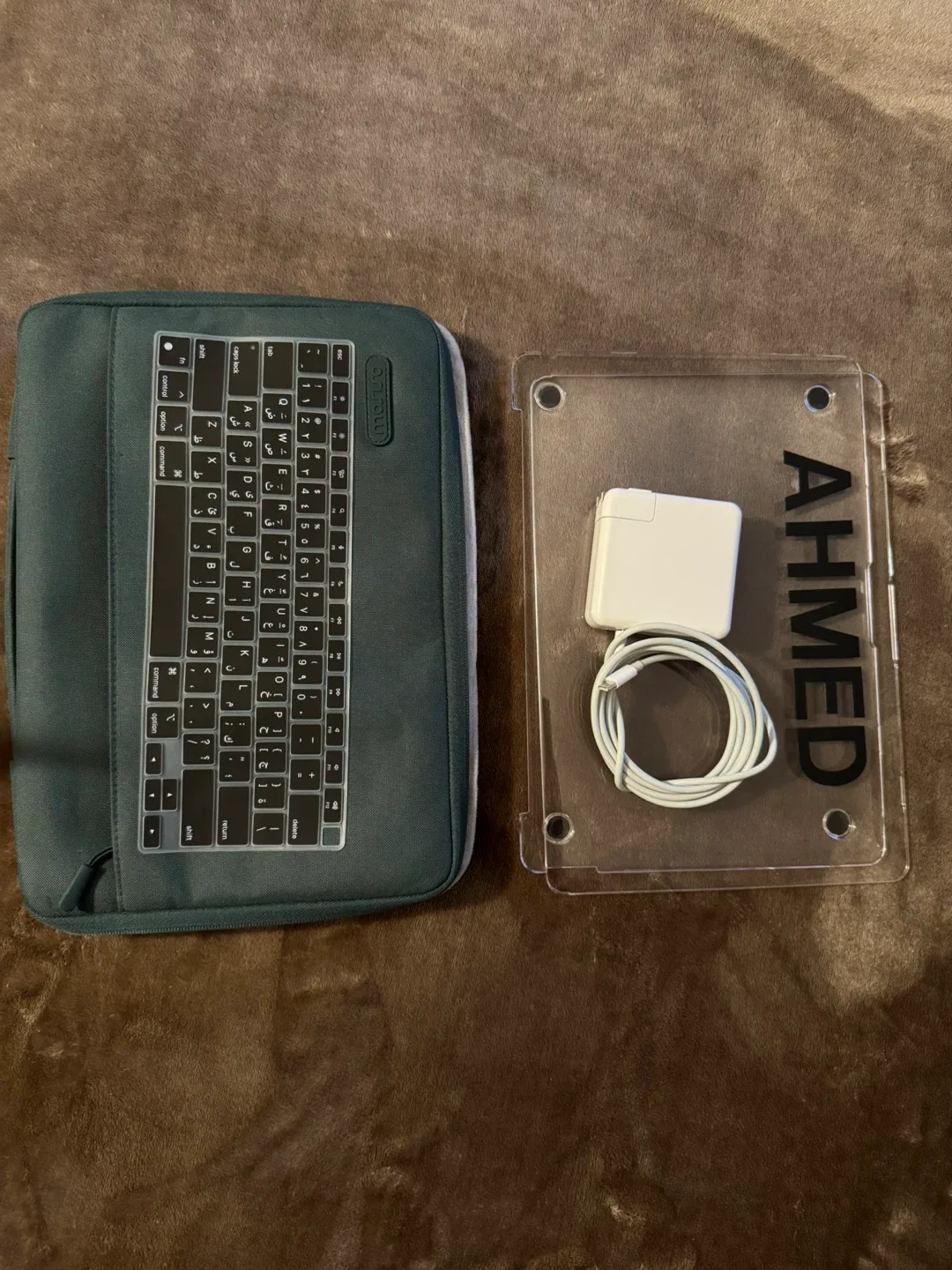 2020 MacBook Air Core i7 image indicator(8)