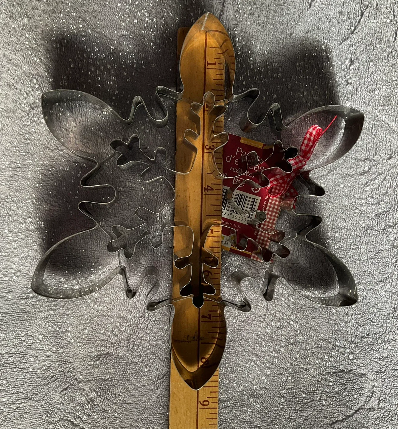 Blumann Snowflake Cookie Cutter Set with Recipe Book image indicator(4)