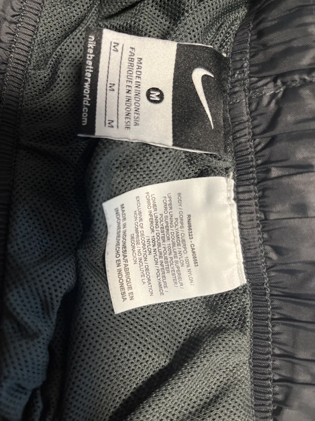 Nike Black Nylon Track Pants - Size M image indicator(5)
