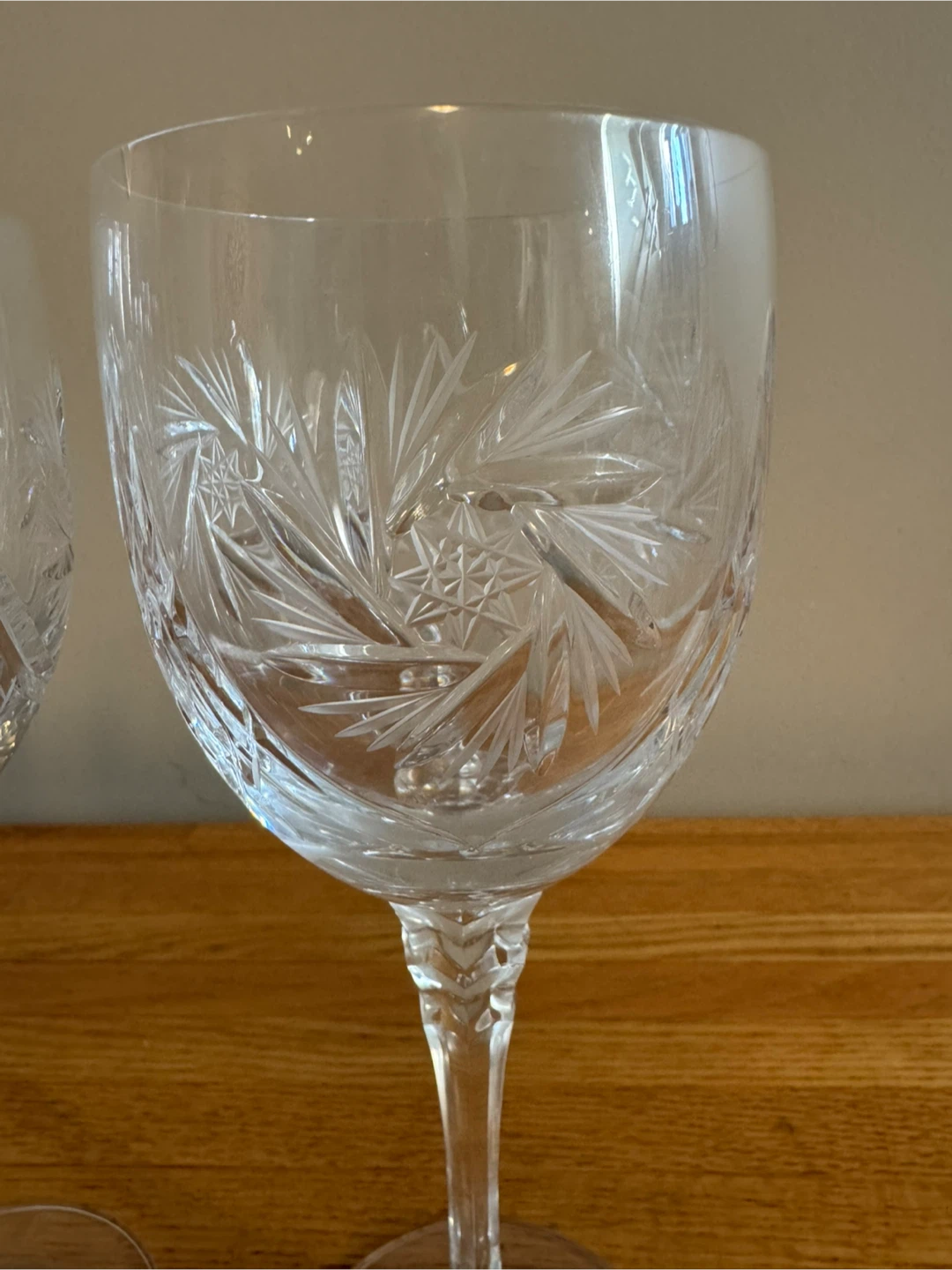 Pinwheel Crystal Wine Glasses (Set of 6) - photo 2