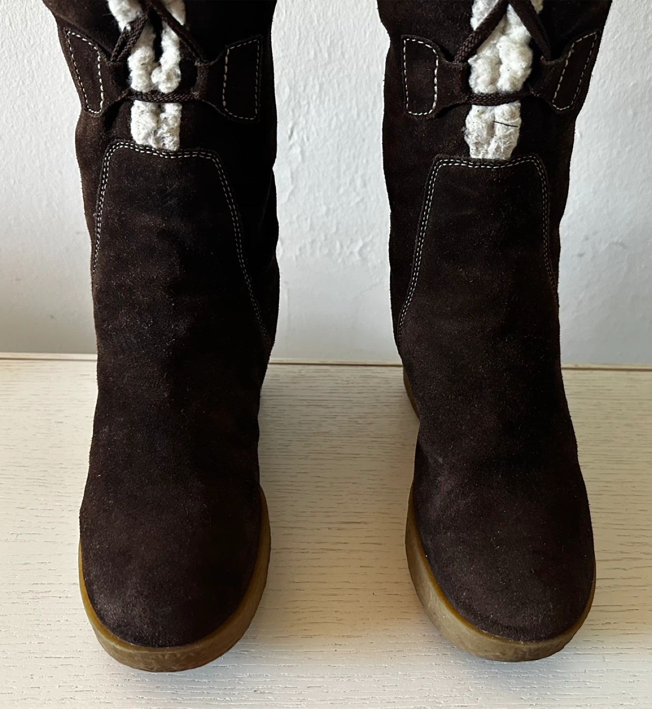 Michael Kors - Brown Suede Winter Boots Size 7.5M - photo 2