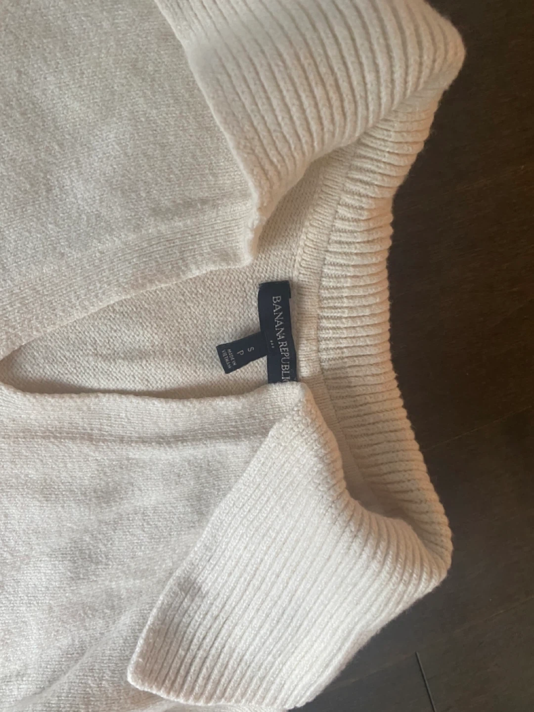 Banana Republic Cream Sweater - Size Small - photo 2