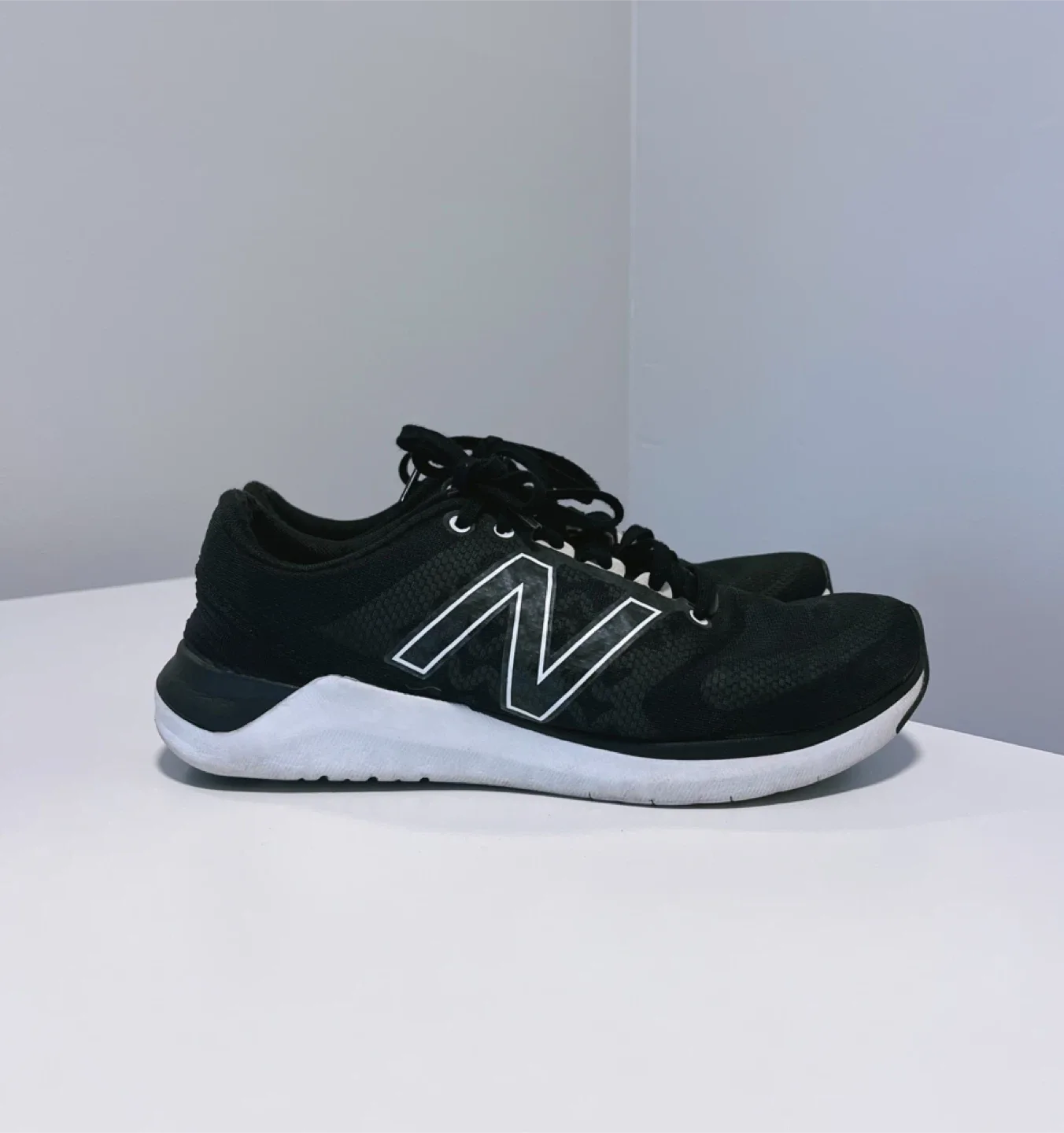 New Balance Running Shoes-Size women’s 7 men’s 5 thumbnail
