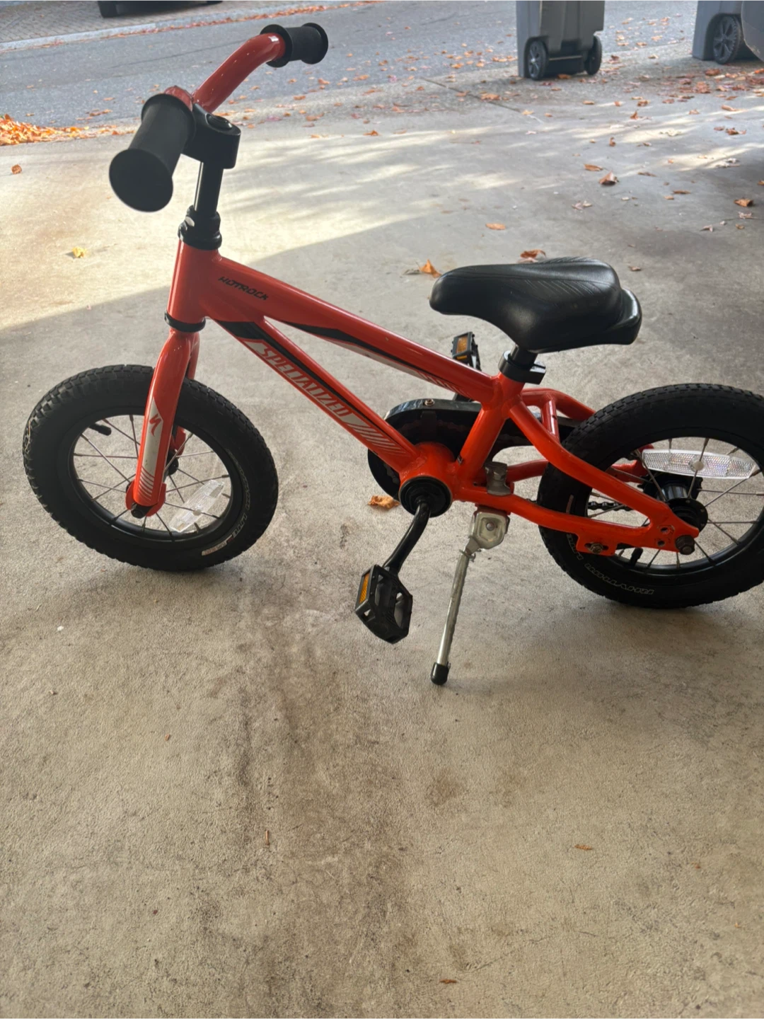 Specialized Hotrock Kids Balance Bike - photo 2