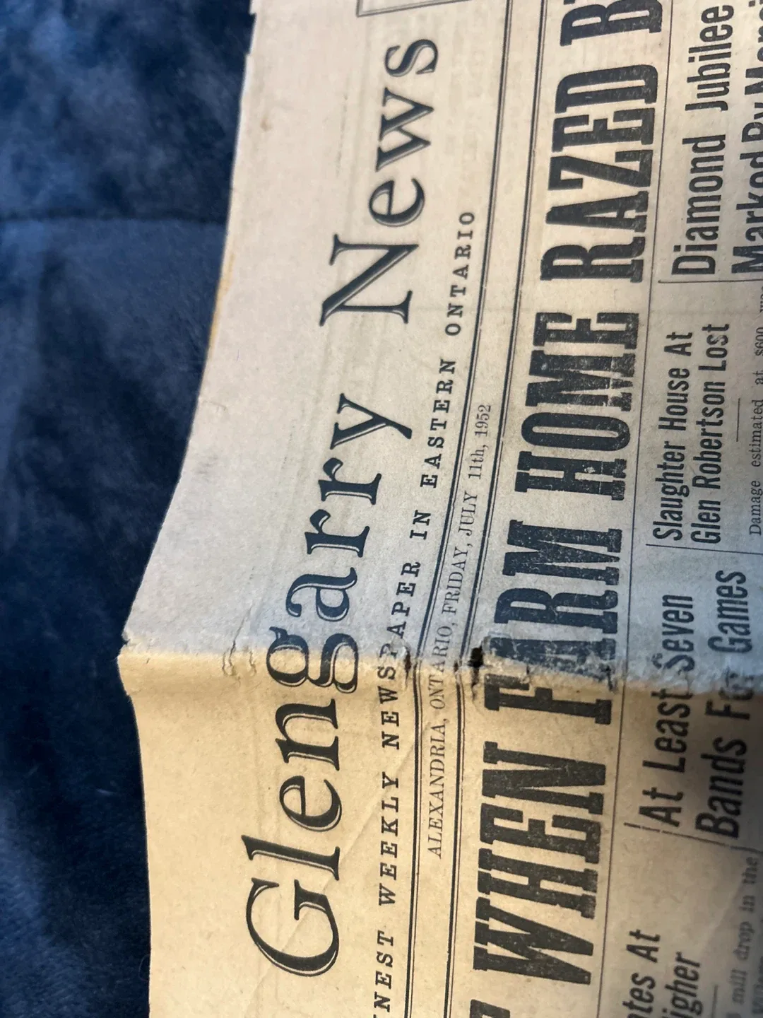 Old news paper 🥕 image indicator(2)