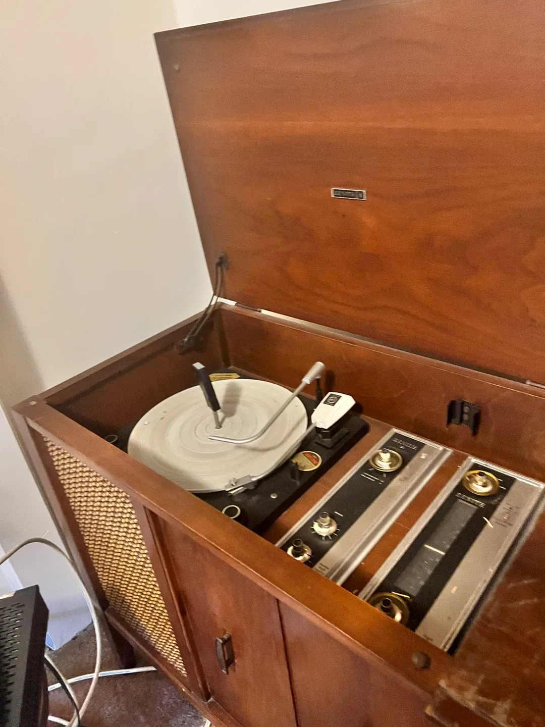 Zenith Record Player Console thumbnail