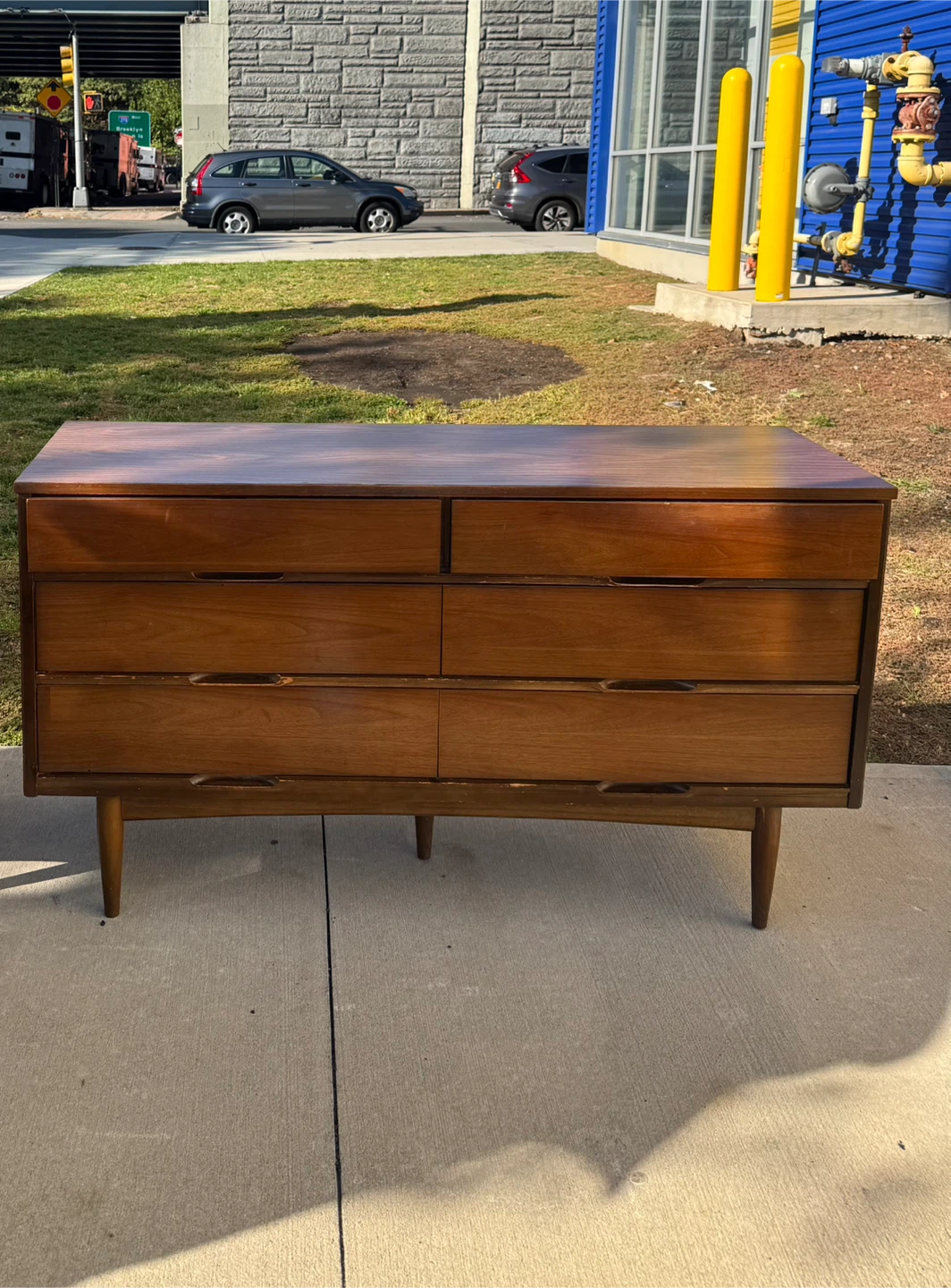 Free delivery mcm dresser