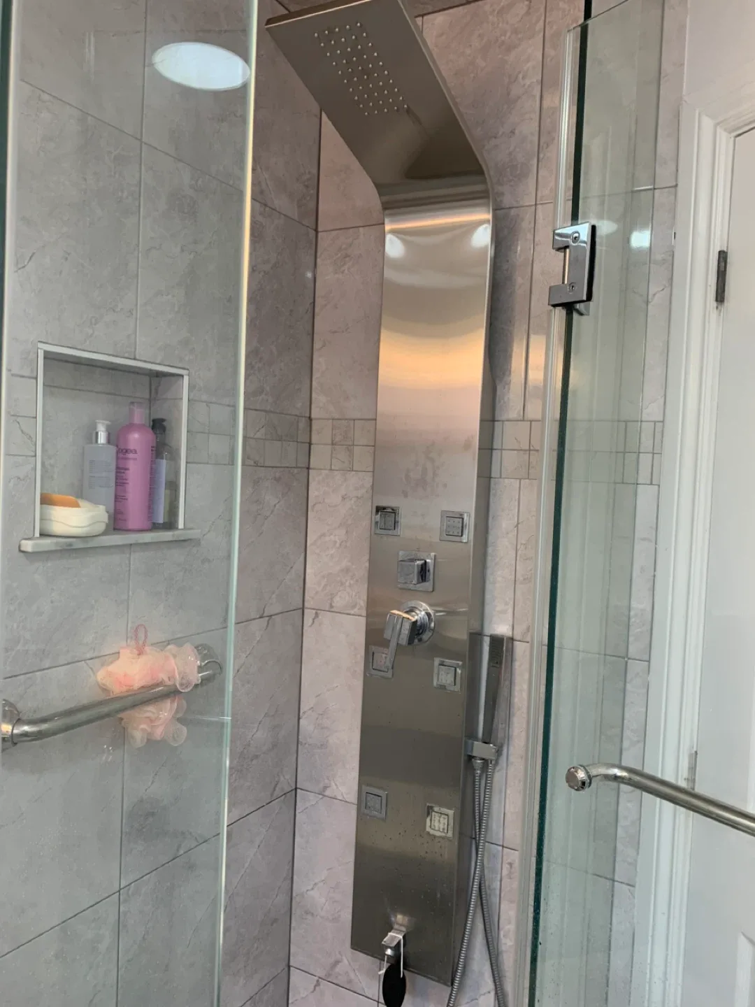 $800/mth fully furnished private room image indicator(7)