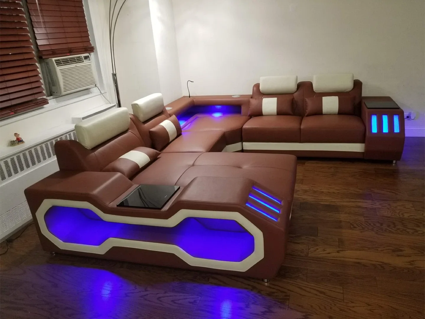 Sofadream Custom Leather Couches image indicator(3)