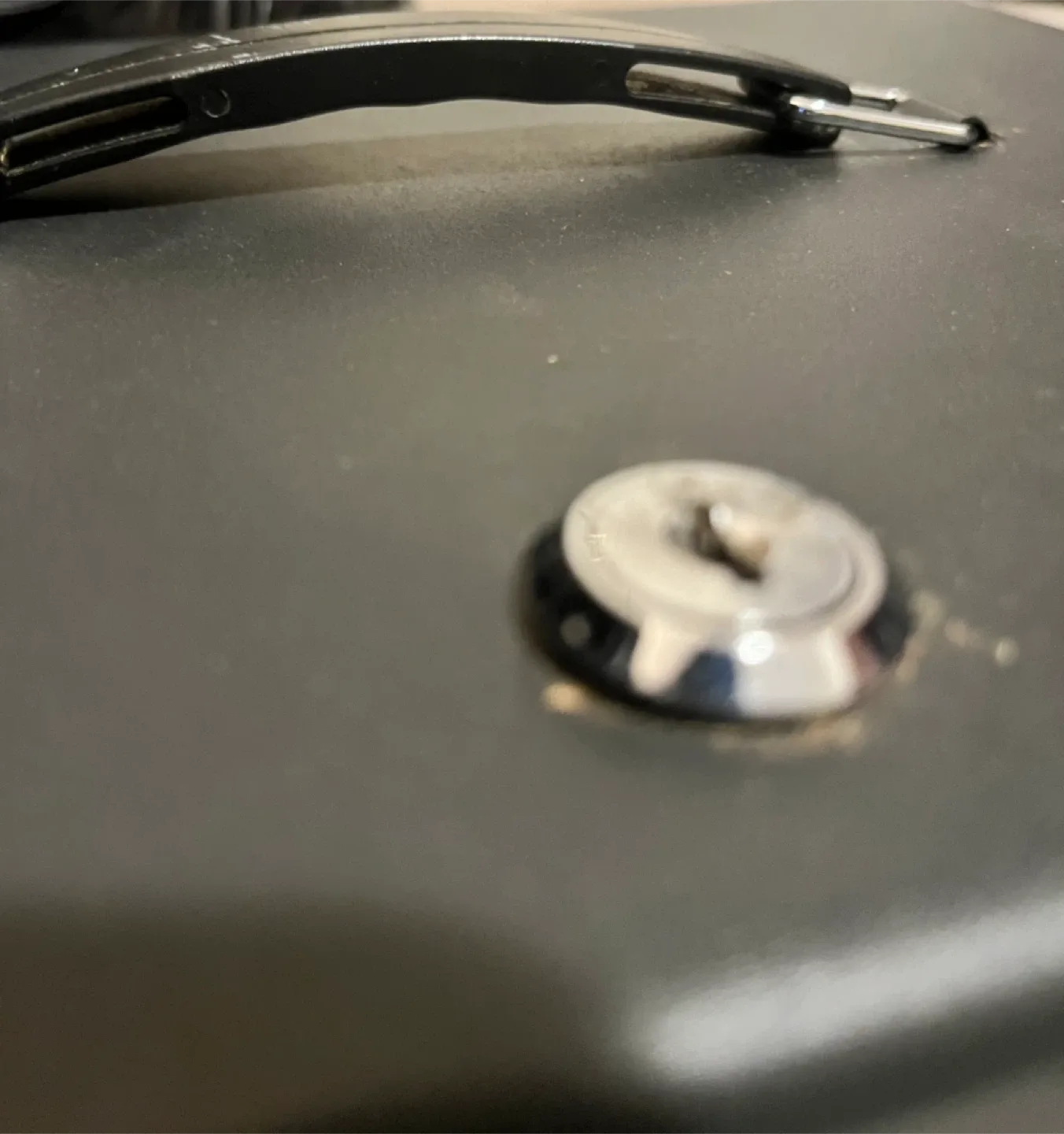 Honeywell Cash Box with one key image indicator(4)