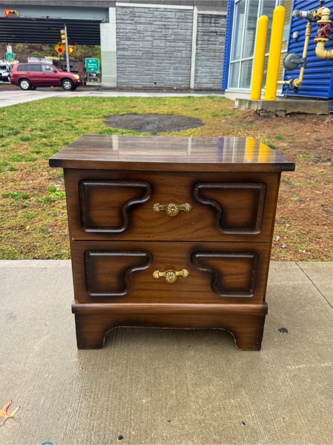 Free delivery mcm night stand - photo 2