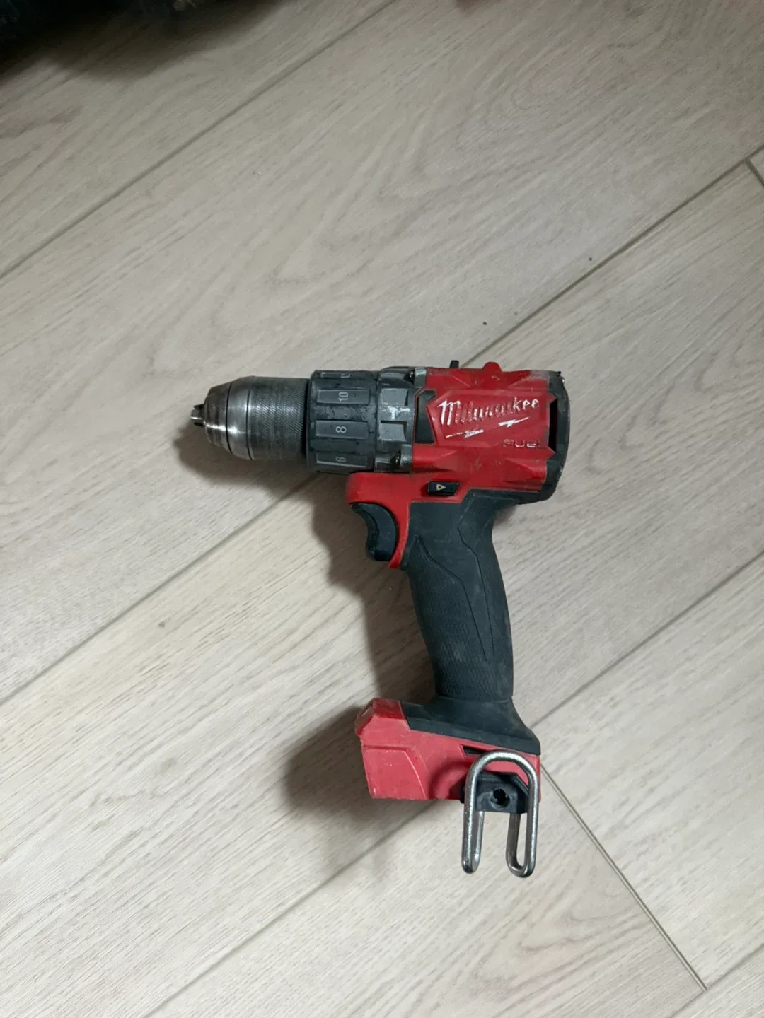 Milwaukee M18 RedLithium XC5.0 Battery & Tools image indicator(4)