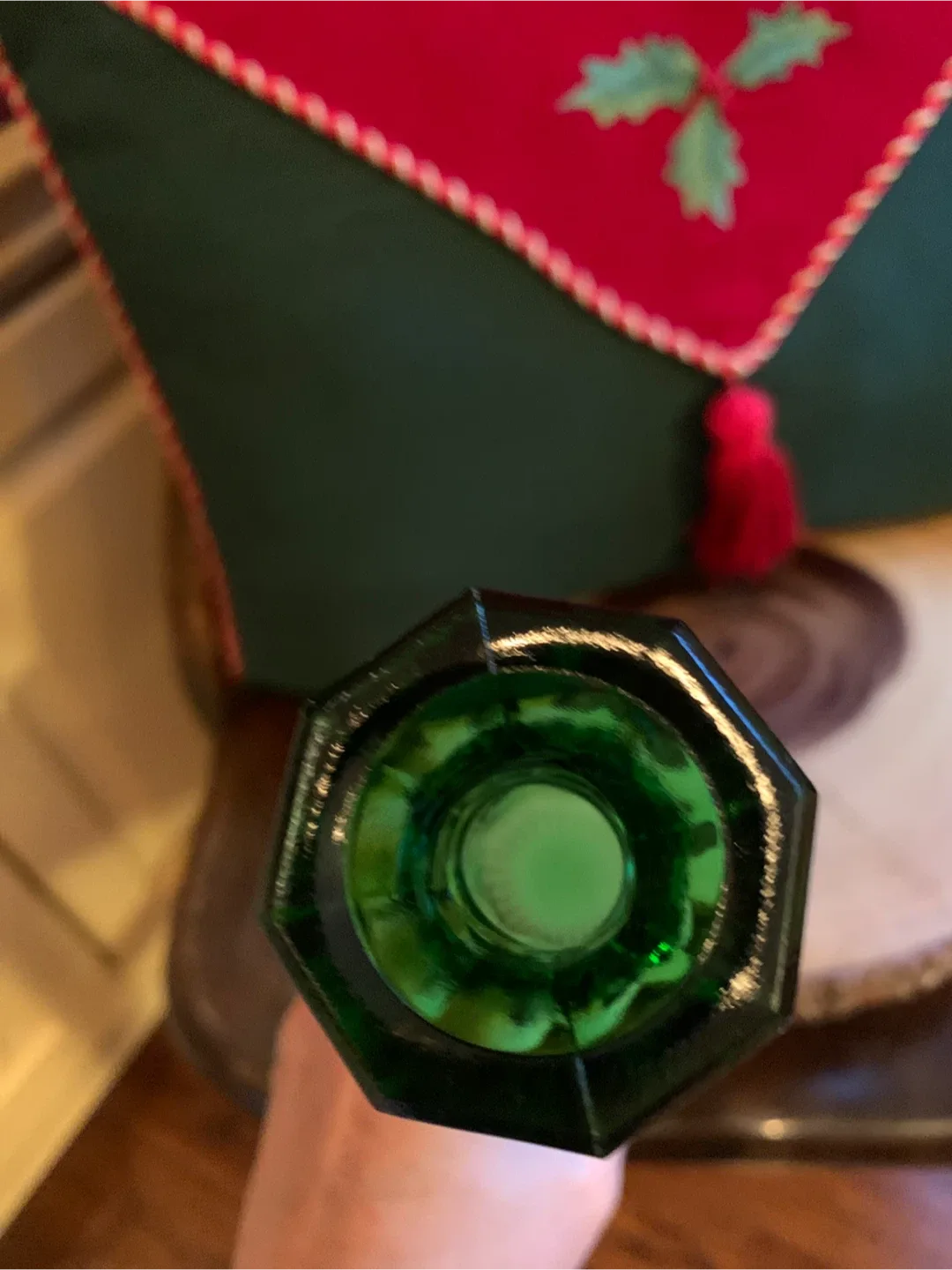 Vintage Emerald Green Glass Vase image indicator(4)