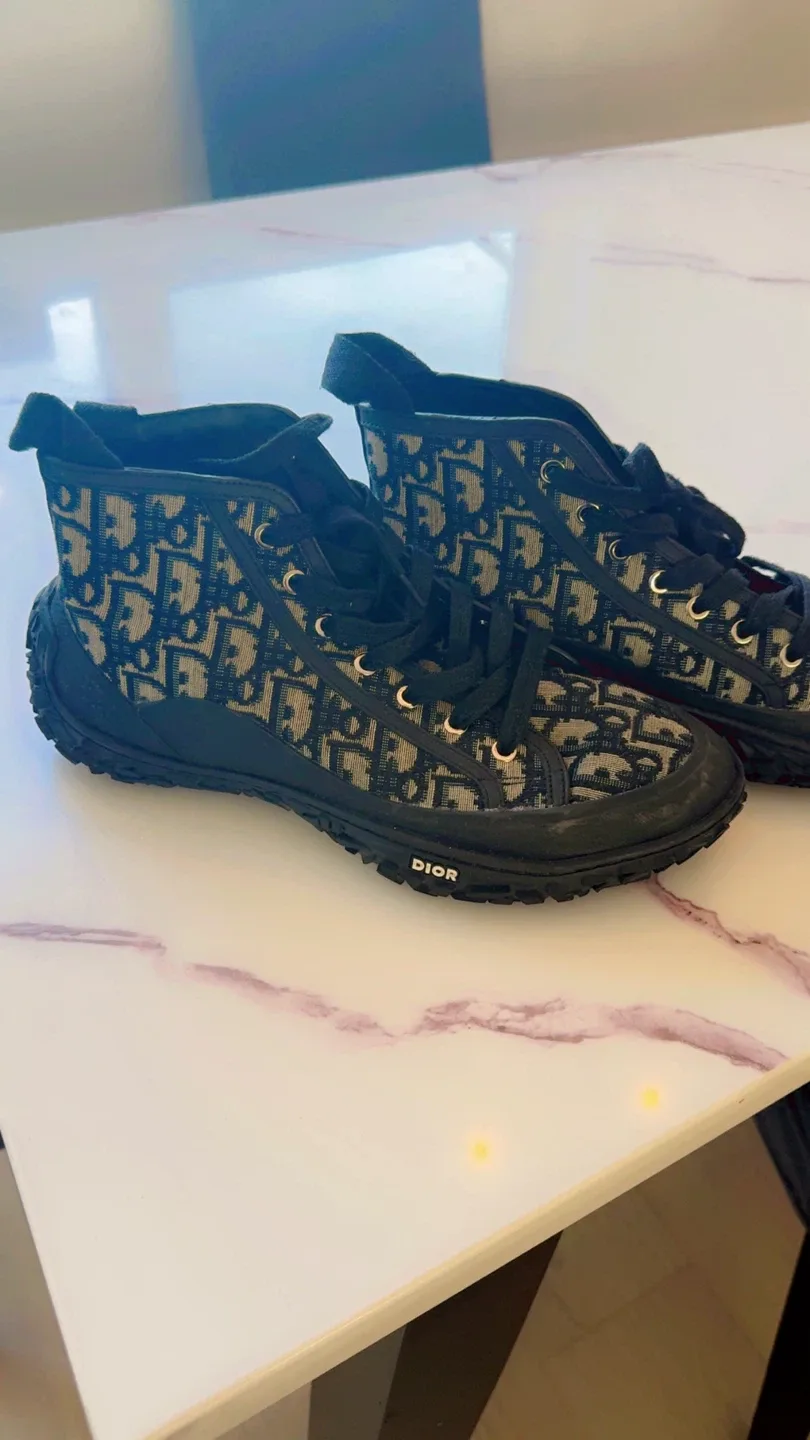 Dior Oblique High-Top Sneakers image indicator(2)