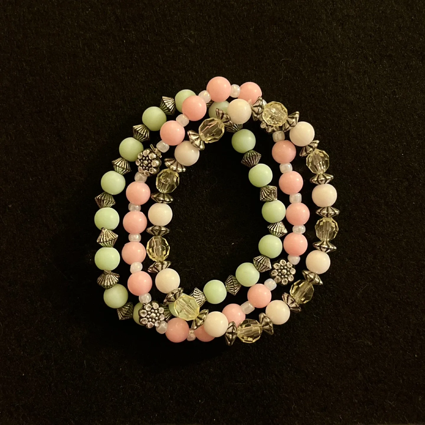 Beaded Bracelet Set image indicator(6)