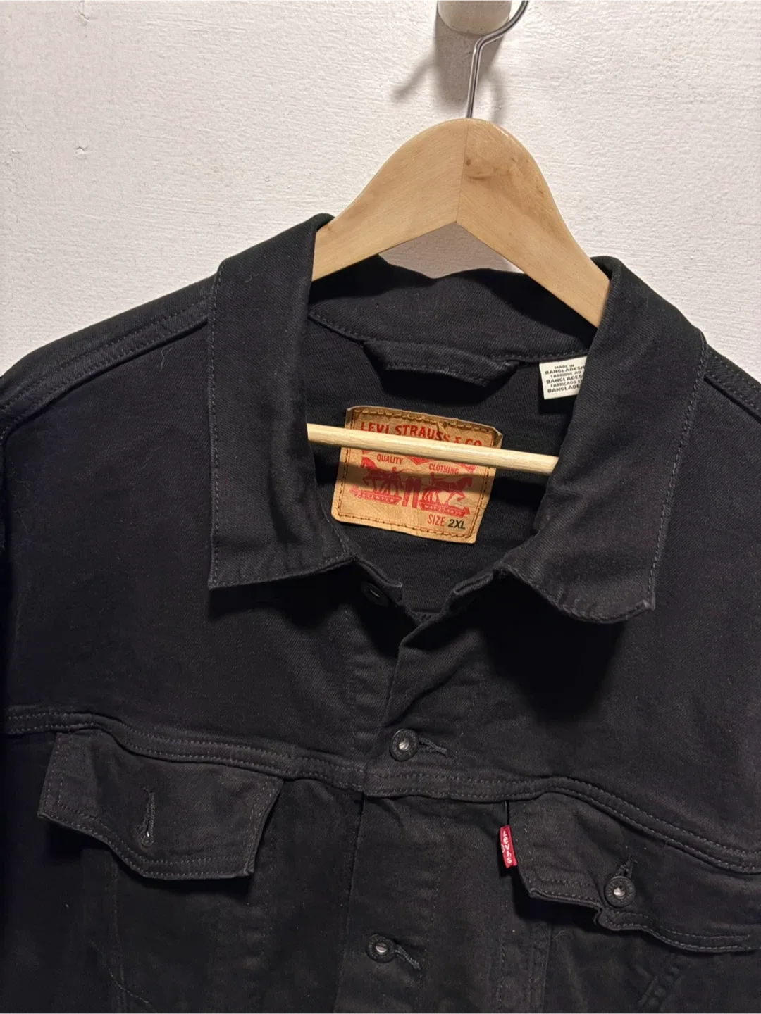 Levi's Black Denim Jacket XXL image indicator(2)
